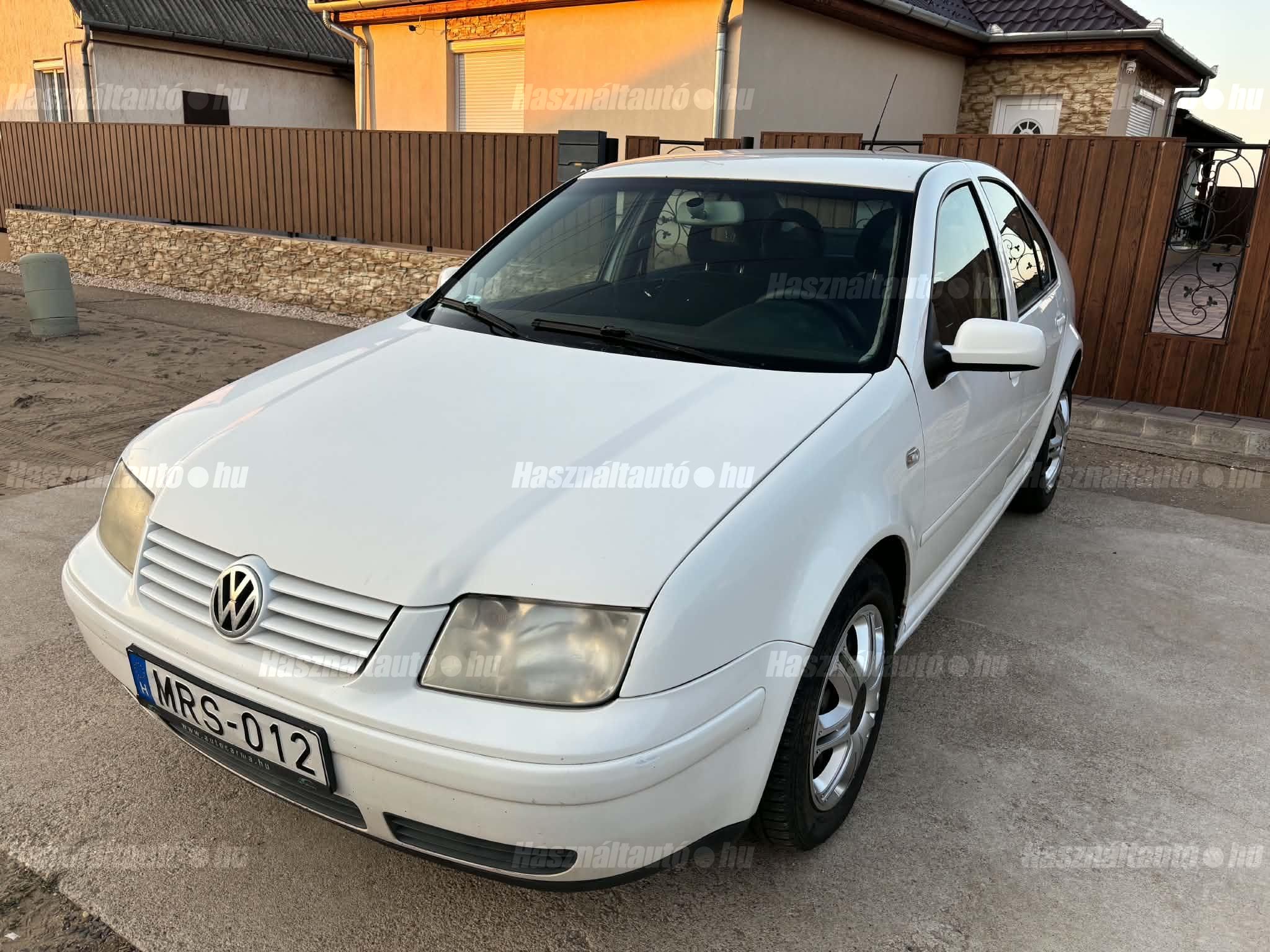 VOLKSWAGEN BORA 2002 - 1