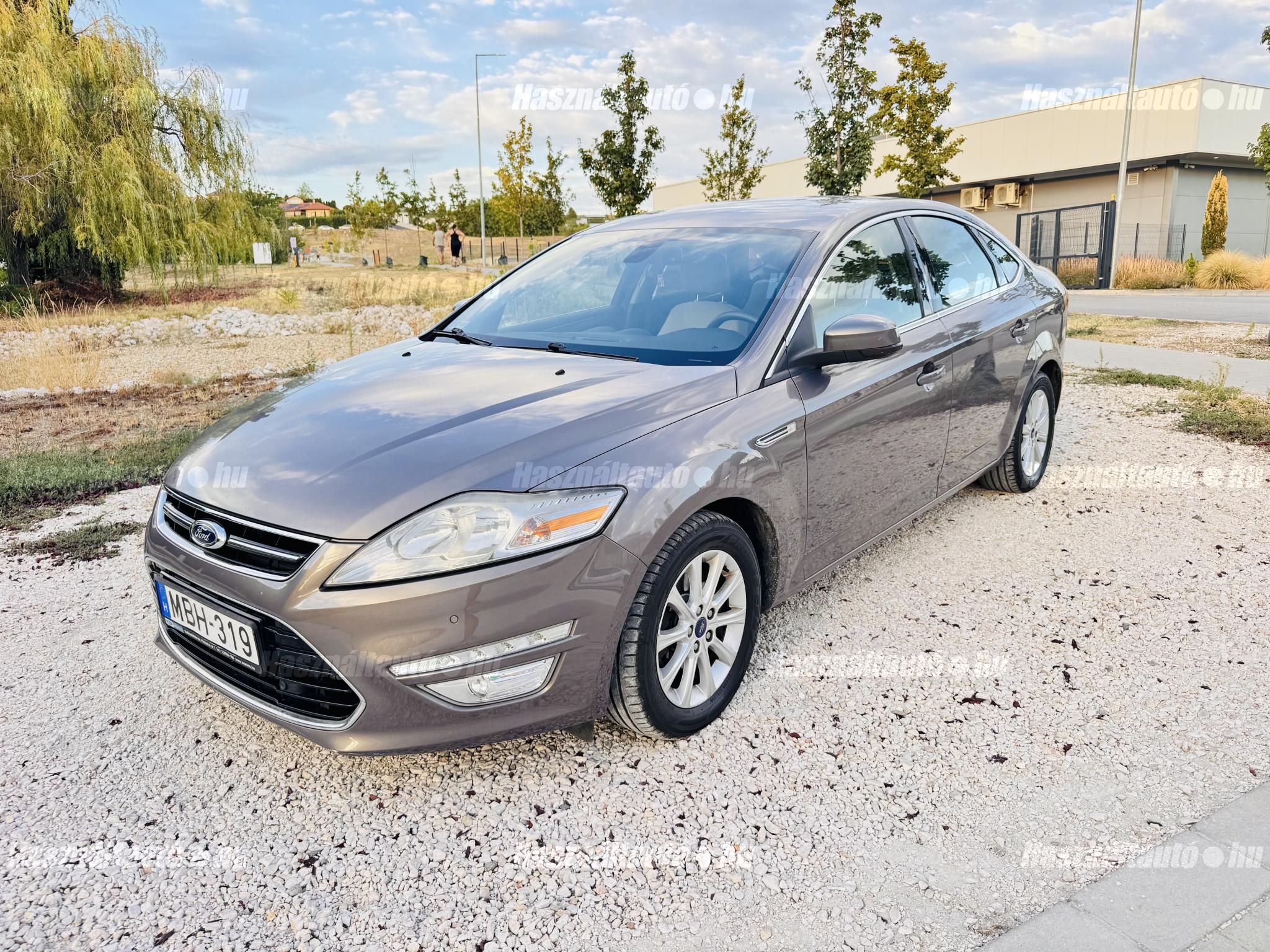 FORD MONDEO 2012/10 - 1