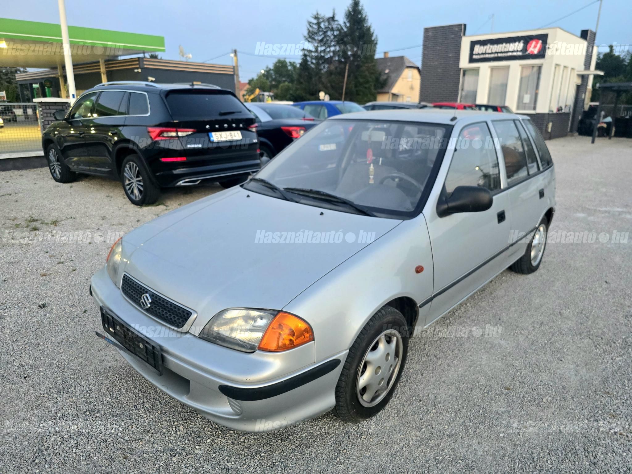 SUZUKI SWIFT 2001/12 - 1