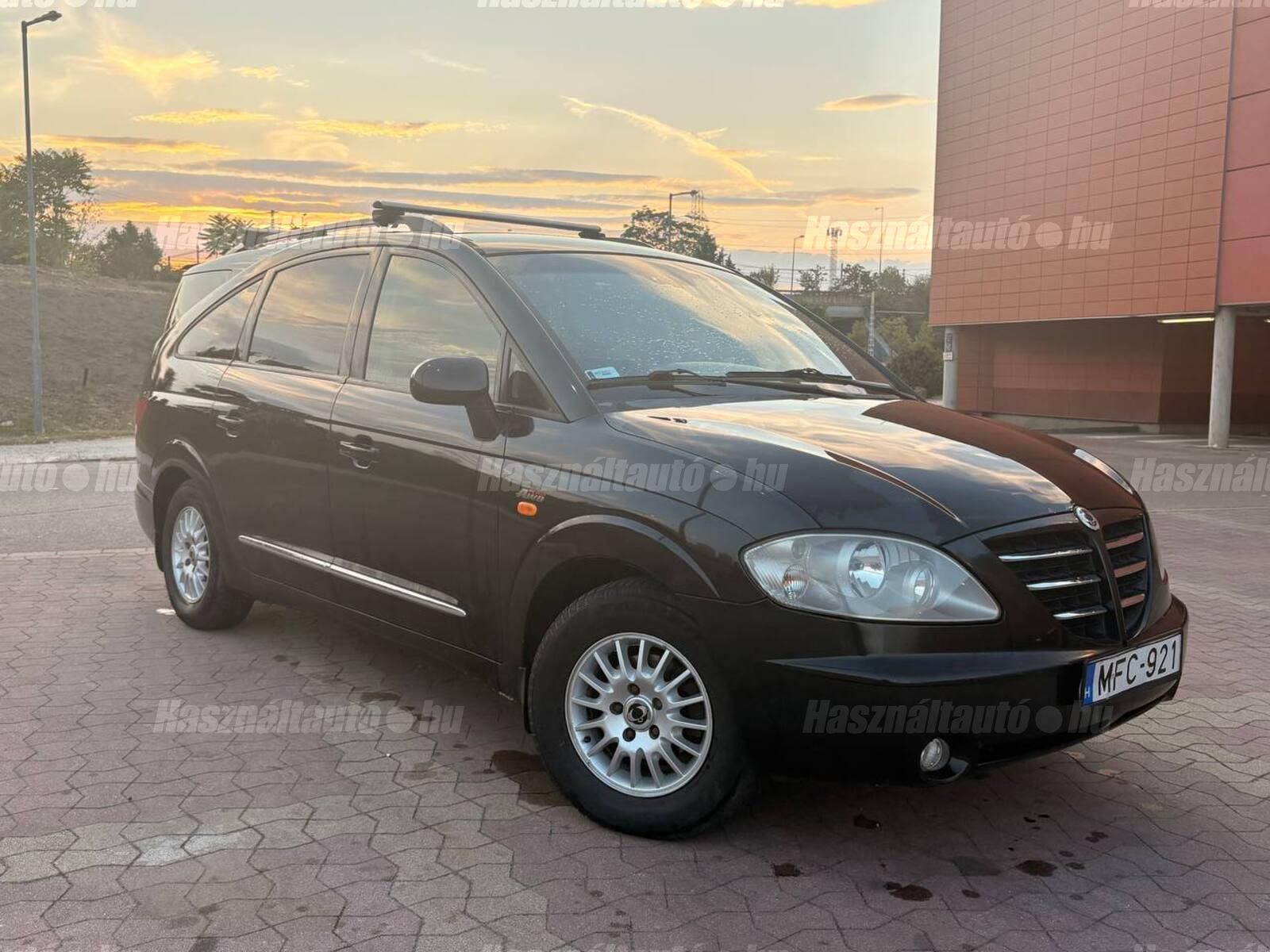 SSANGYONG RODIUS 2006/6 - 1