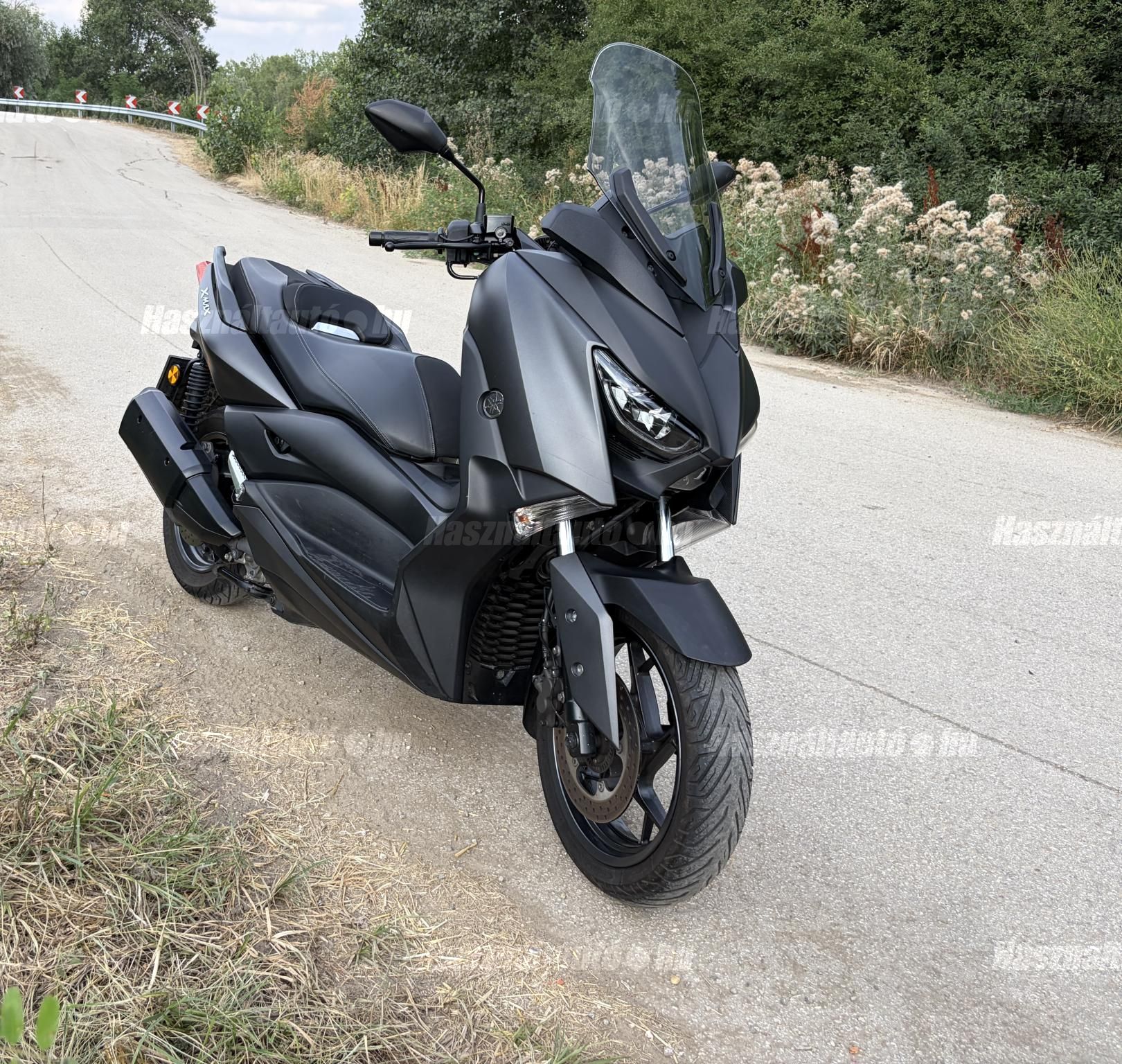 YAMAHA X-MAX 300 2018/6 - 1