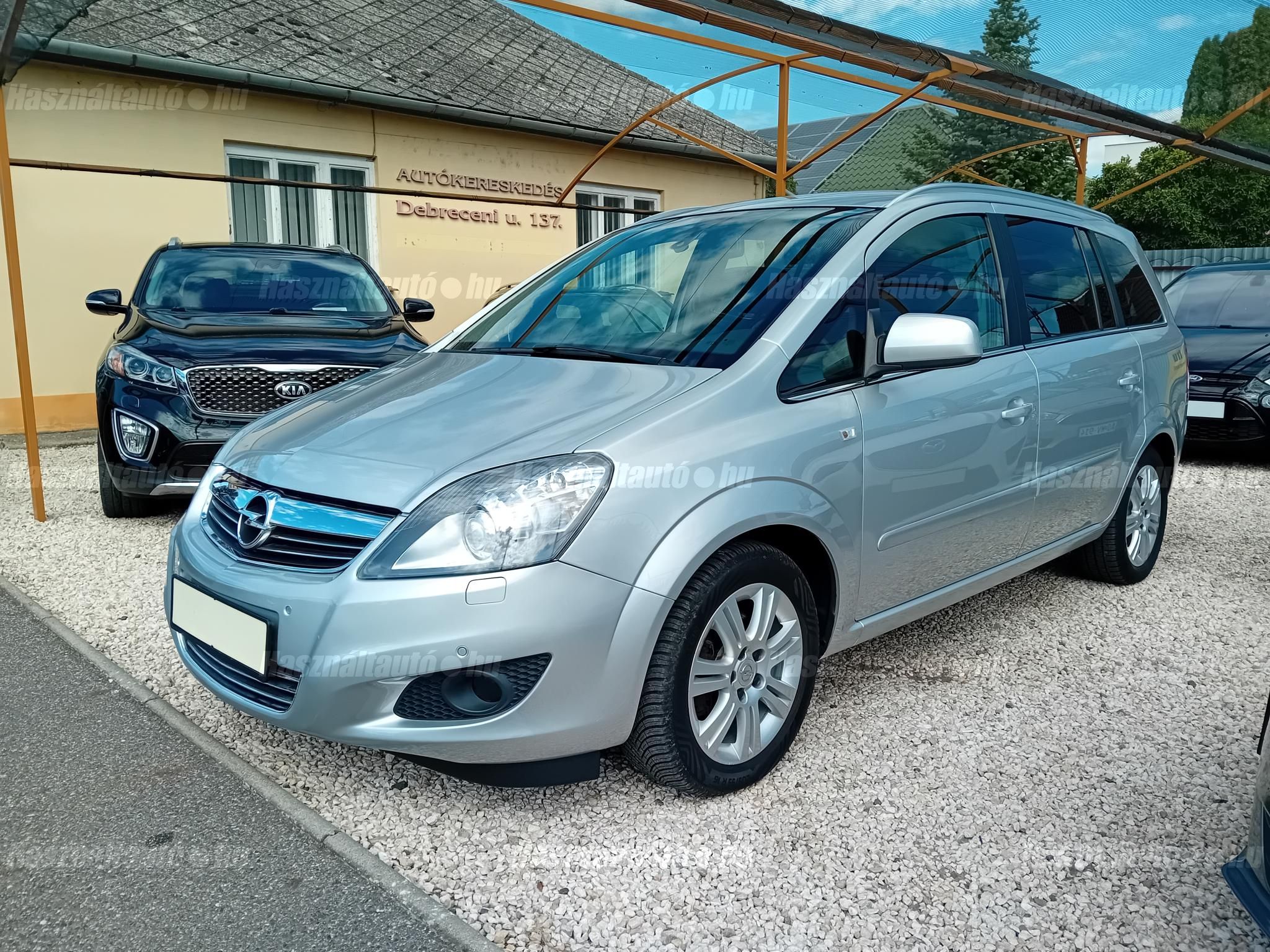 OPEL ZAFIRA B 2012/3 - 1