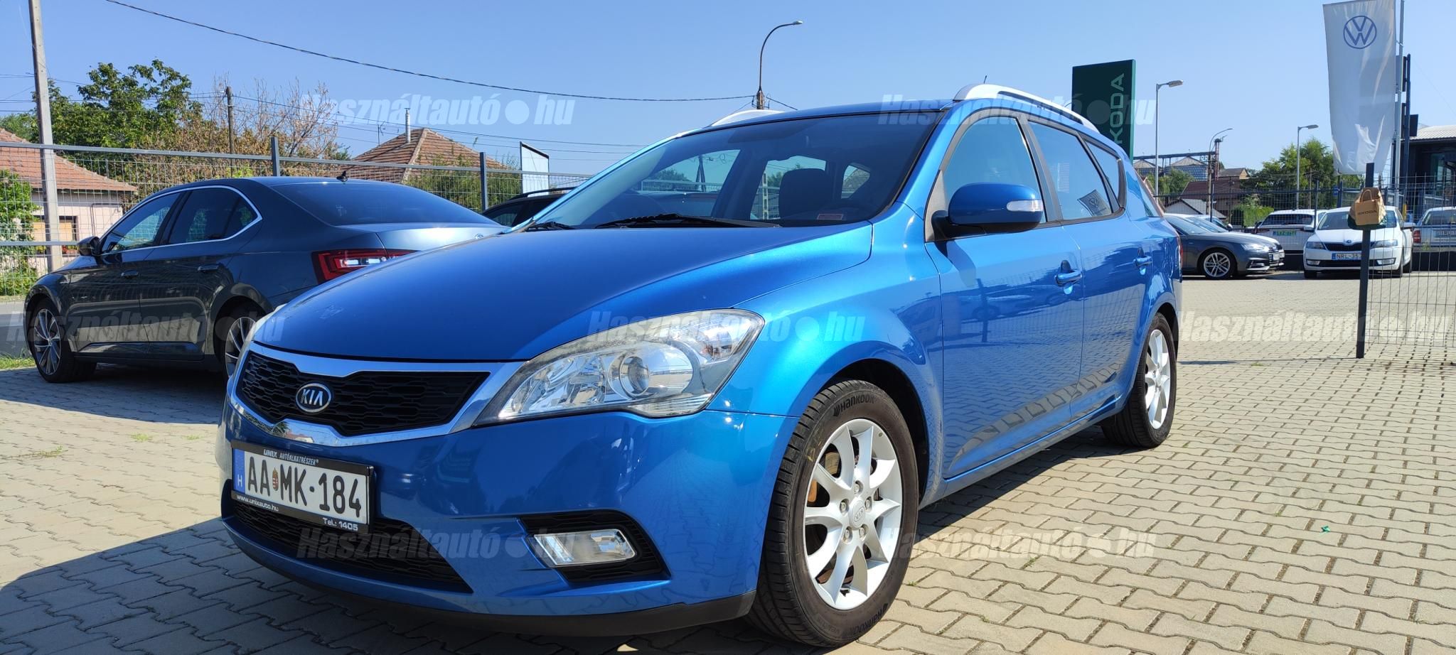 KIA CEE'D 2010/9 - 1
