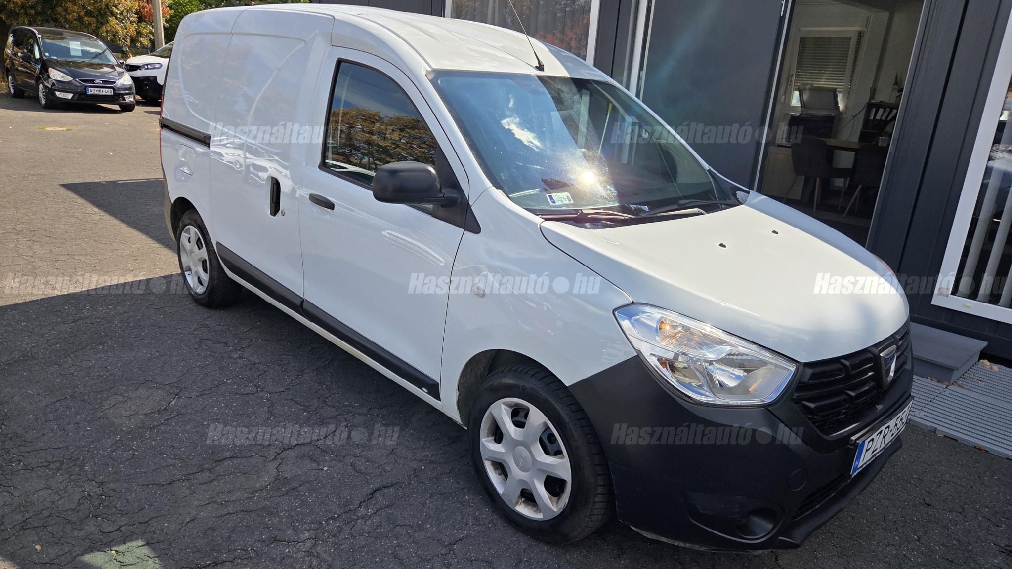 DACIA DOKKER 2018/7 - 1