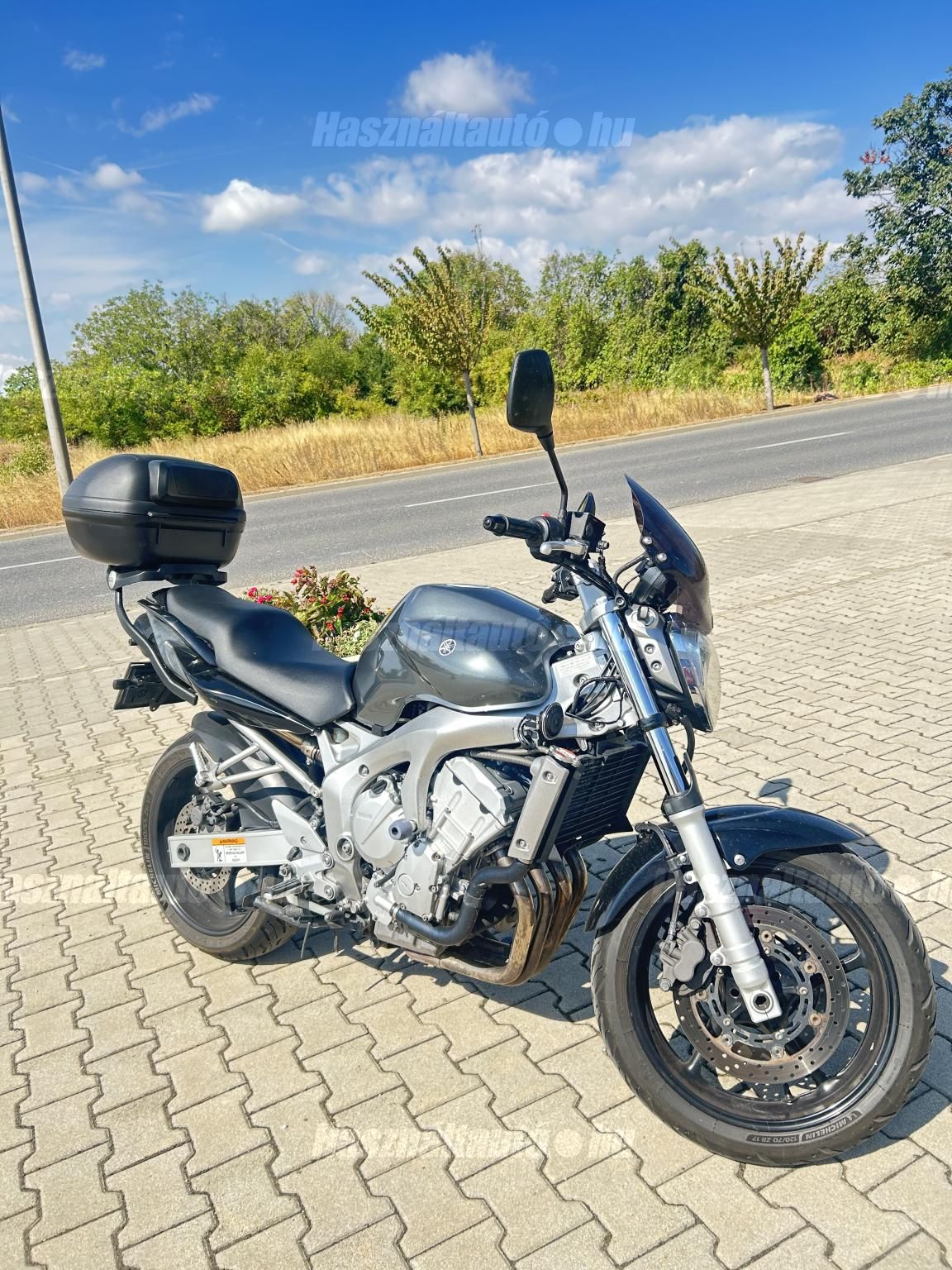 YAMAHA FZ6-N 2004/7 - 1