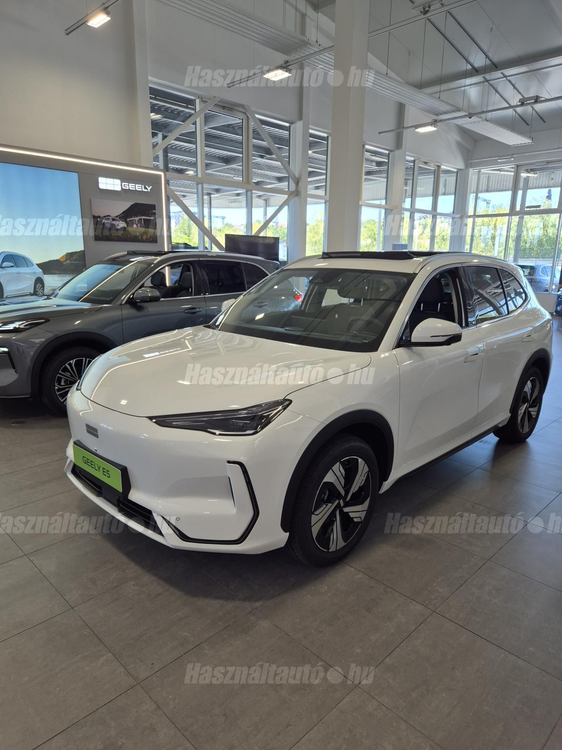GEELY E5 2026 - 1
