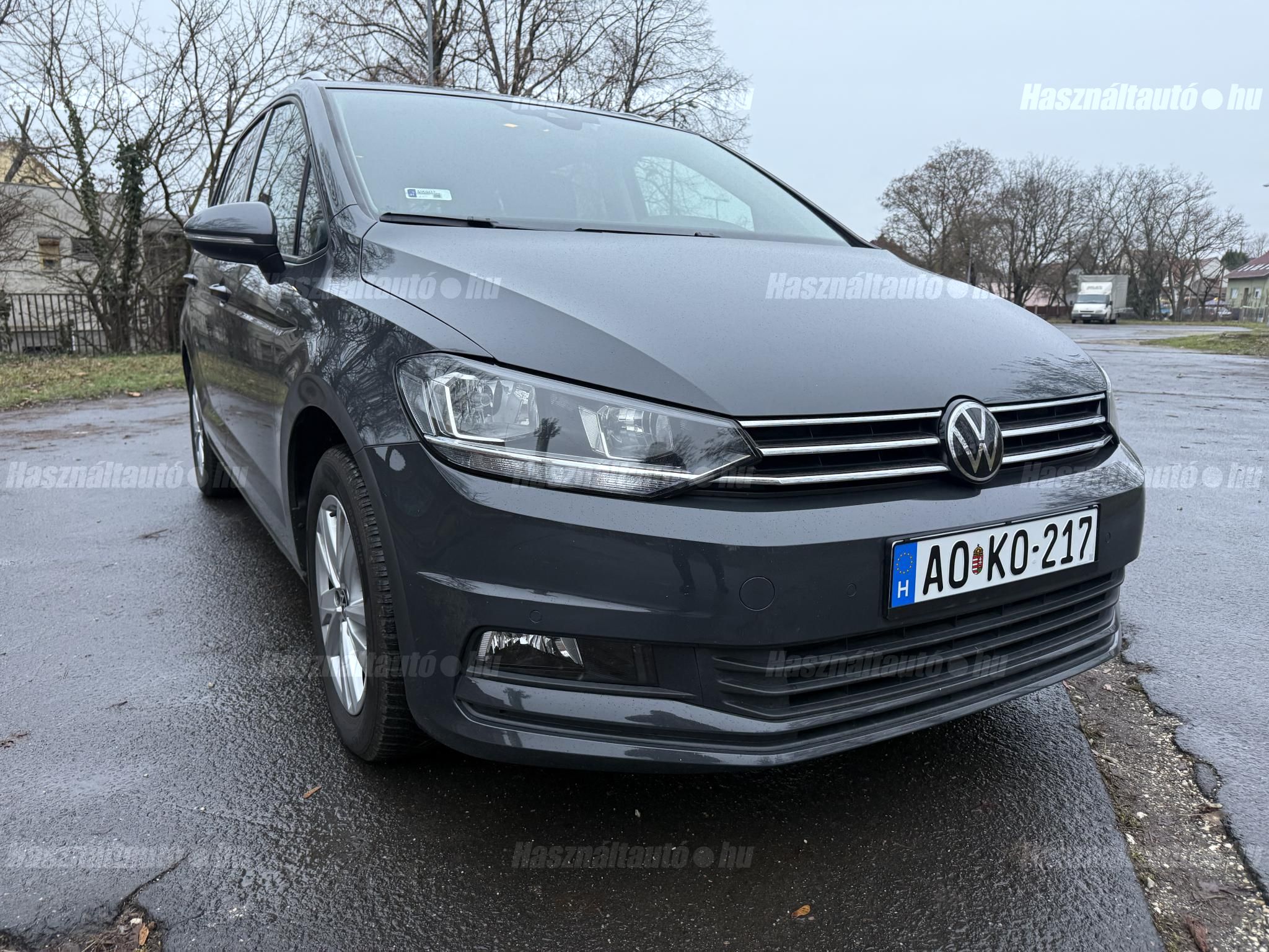 VOLKSWAGEN TOURAN 2023/6 - 1