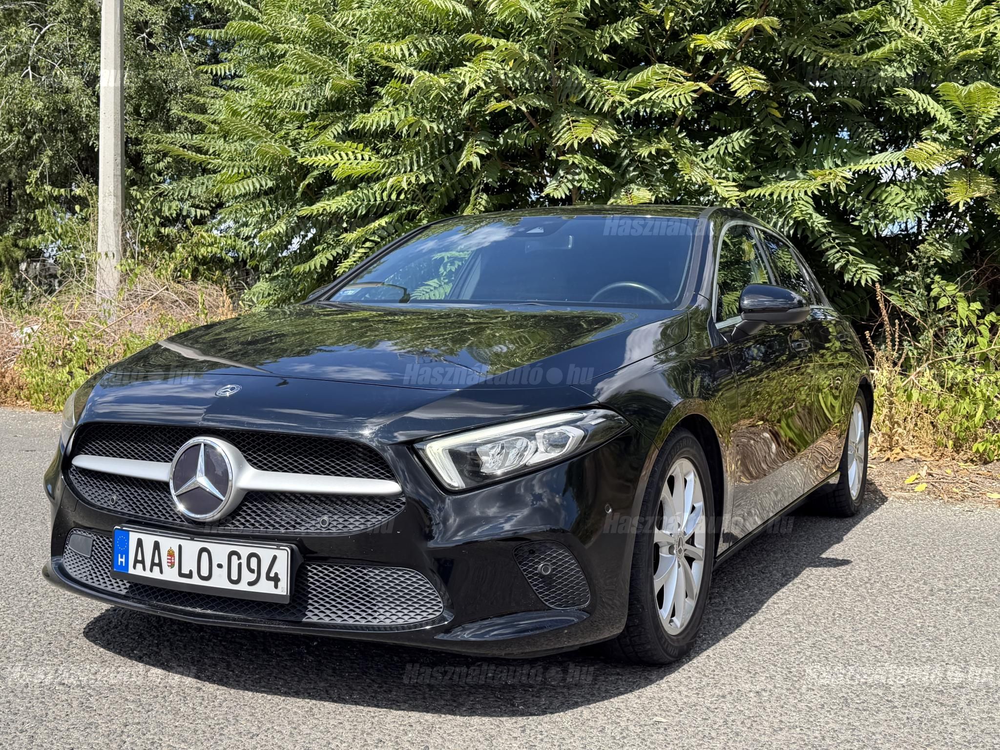 MERCEDES-BENZ A 180 2019/6 - 1