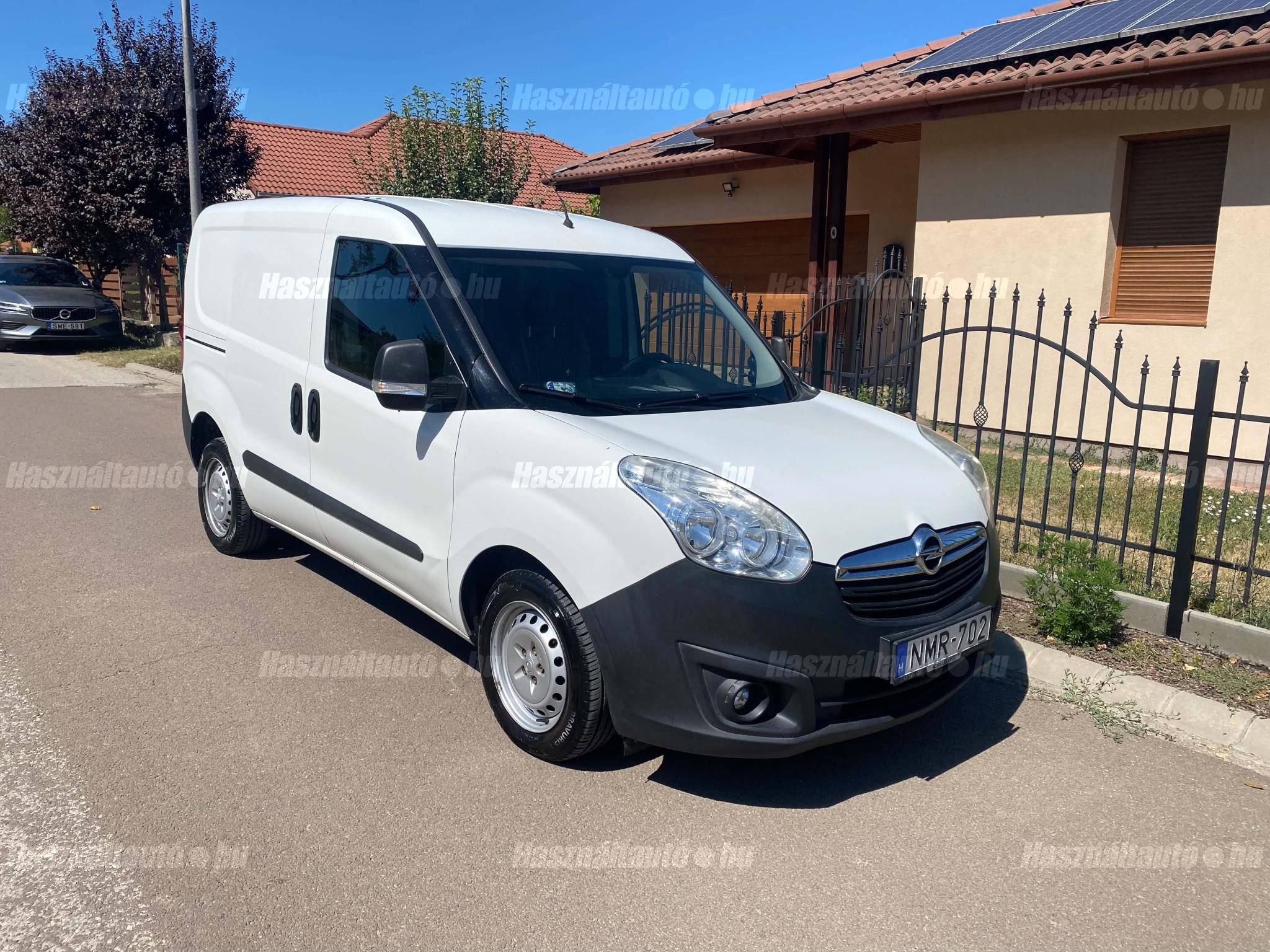 OPEL COMBO 2016/8 - 1