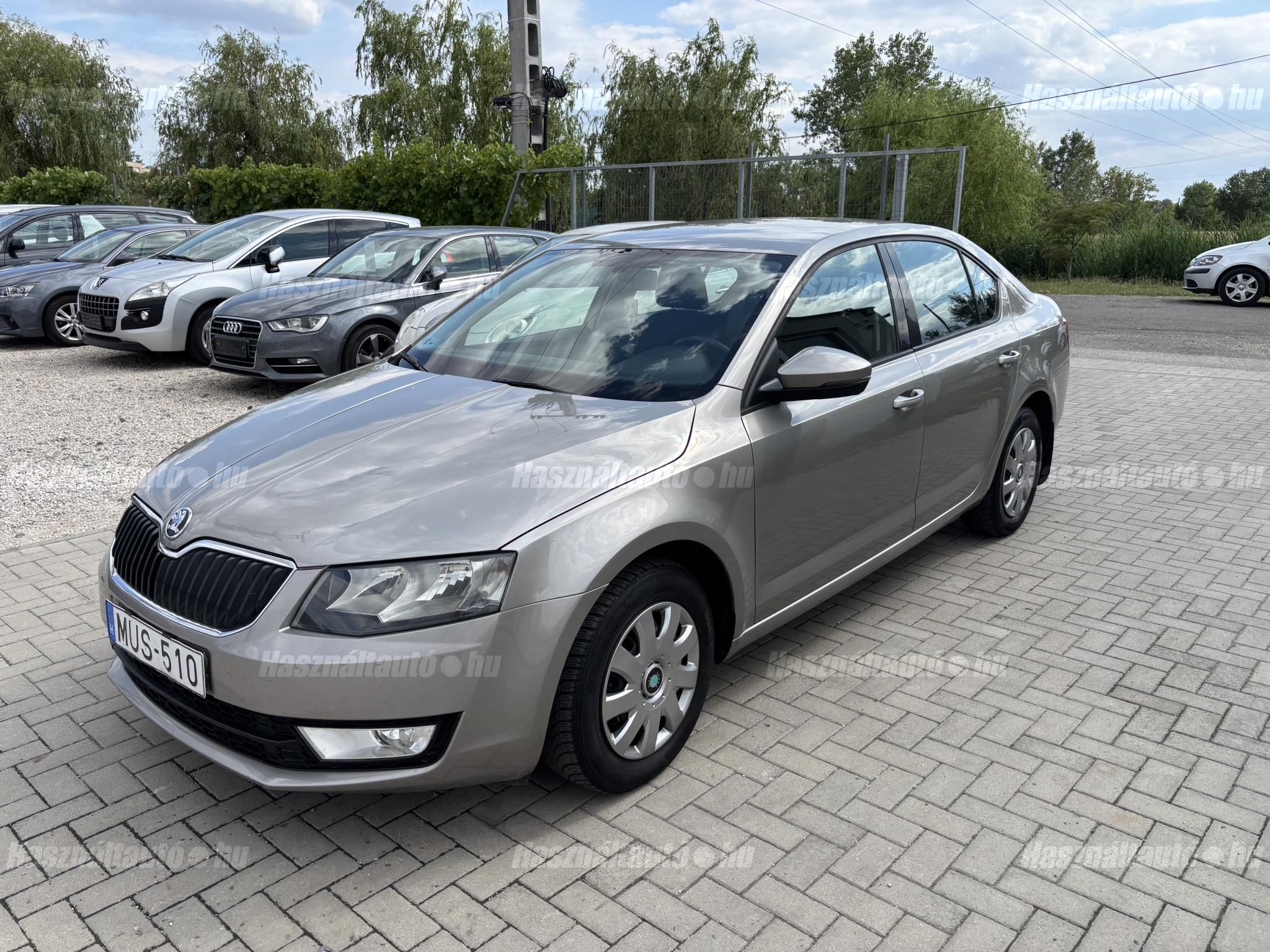 SKODA OCTAVIA 2014/7 - 1