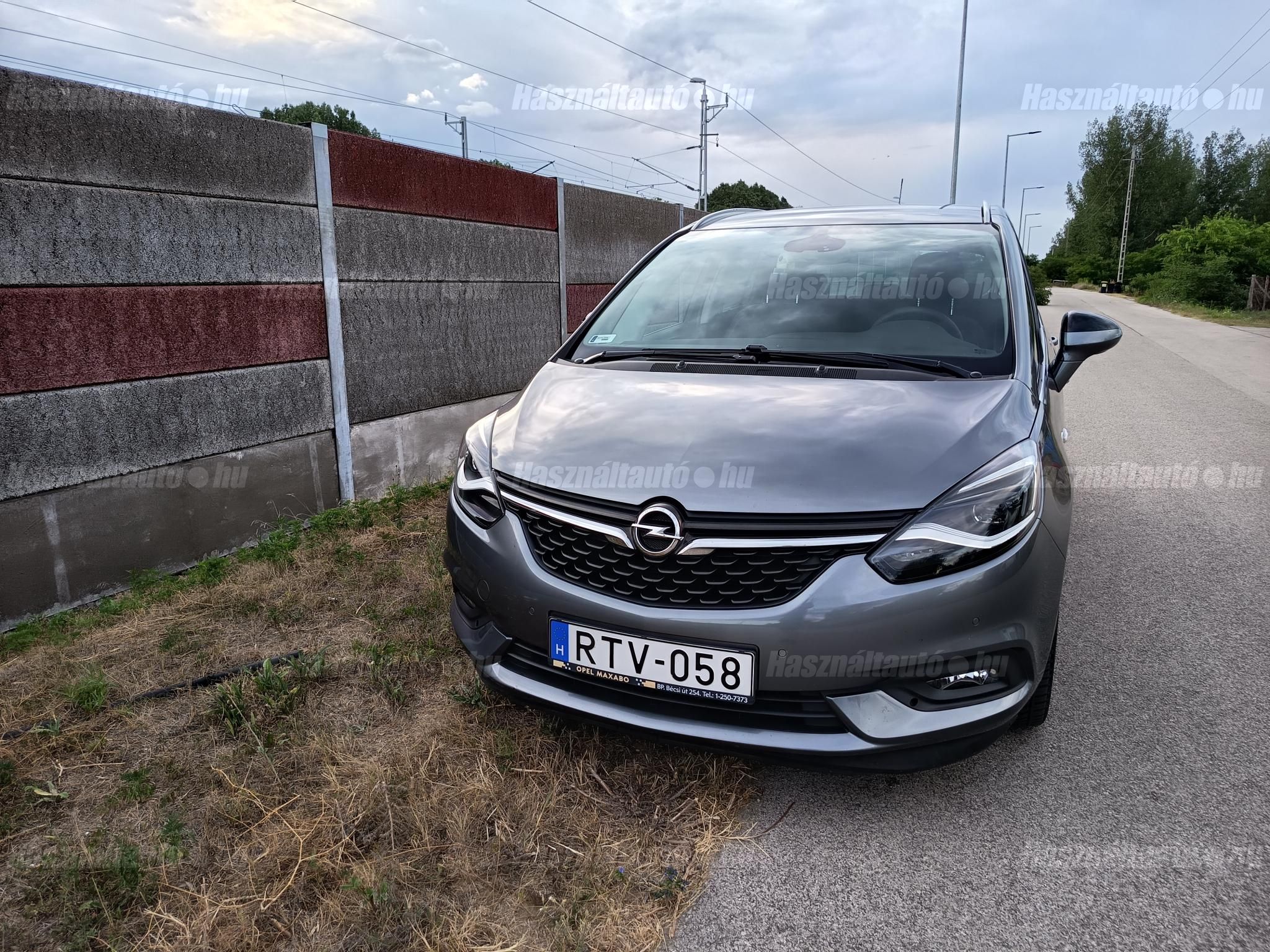 OPEL ZAFIRA TOURER 2019/9 - 1