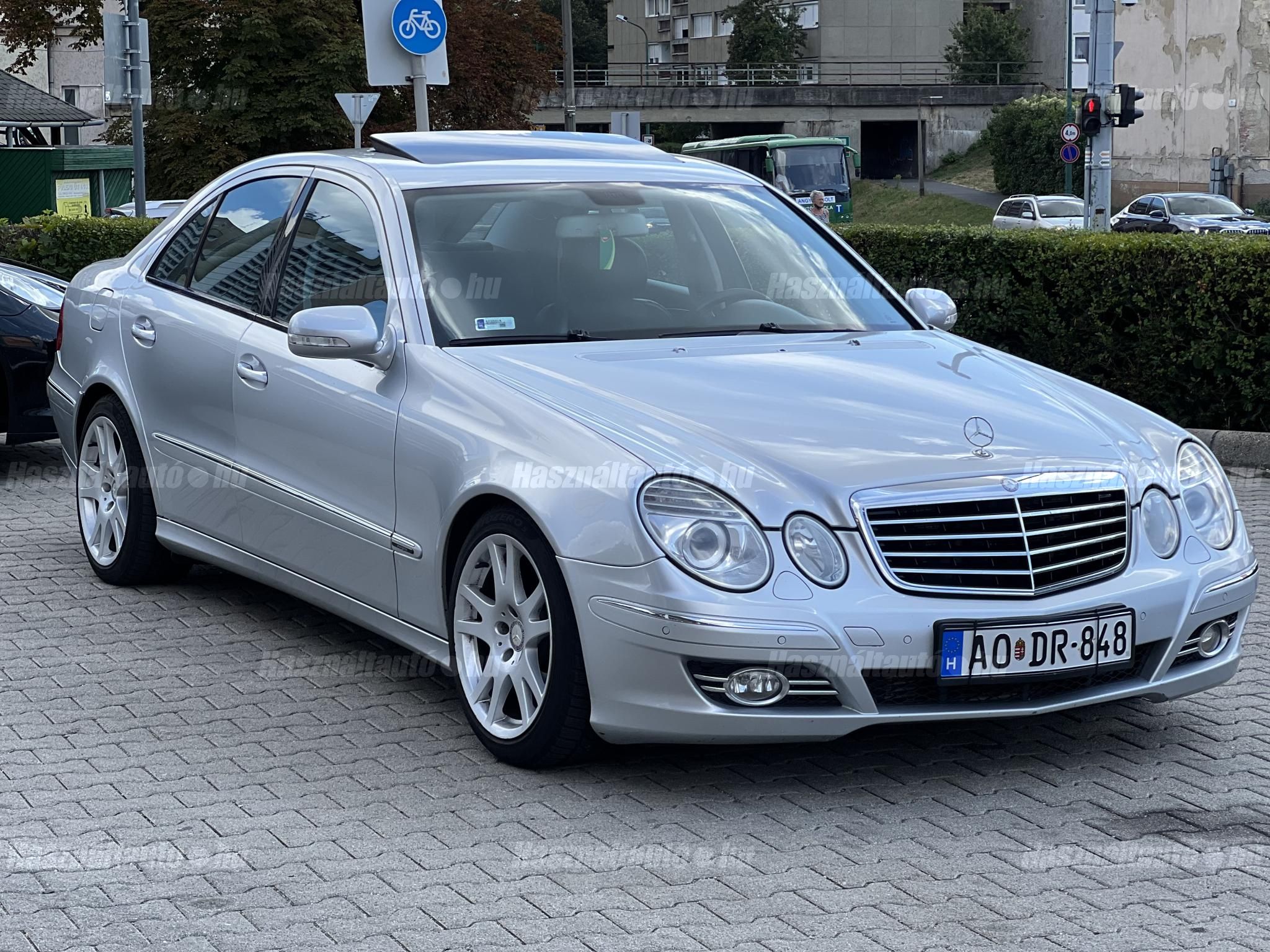 MERCEDES-BENZ E 320 2008/10 - 1