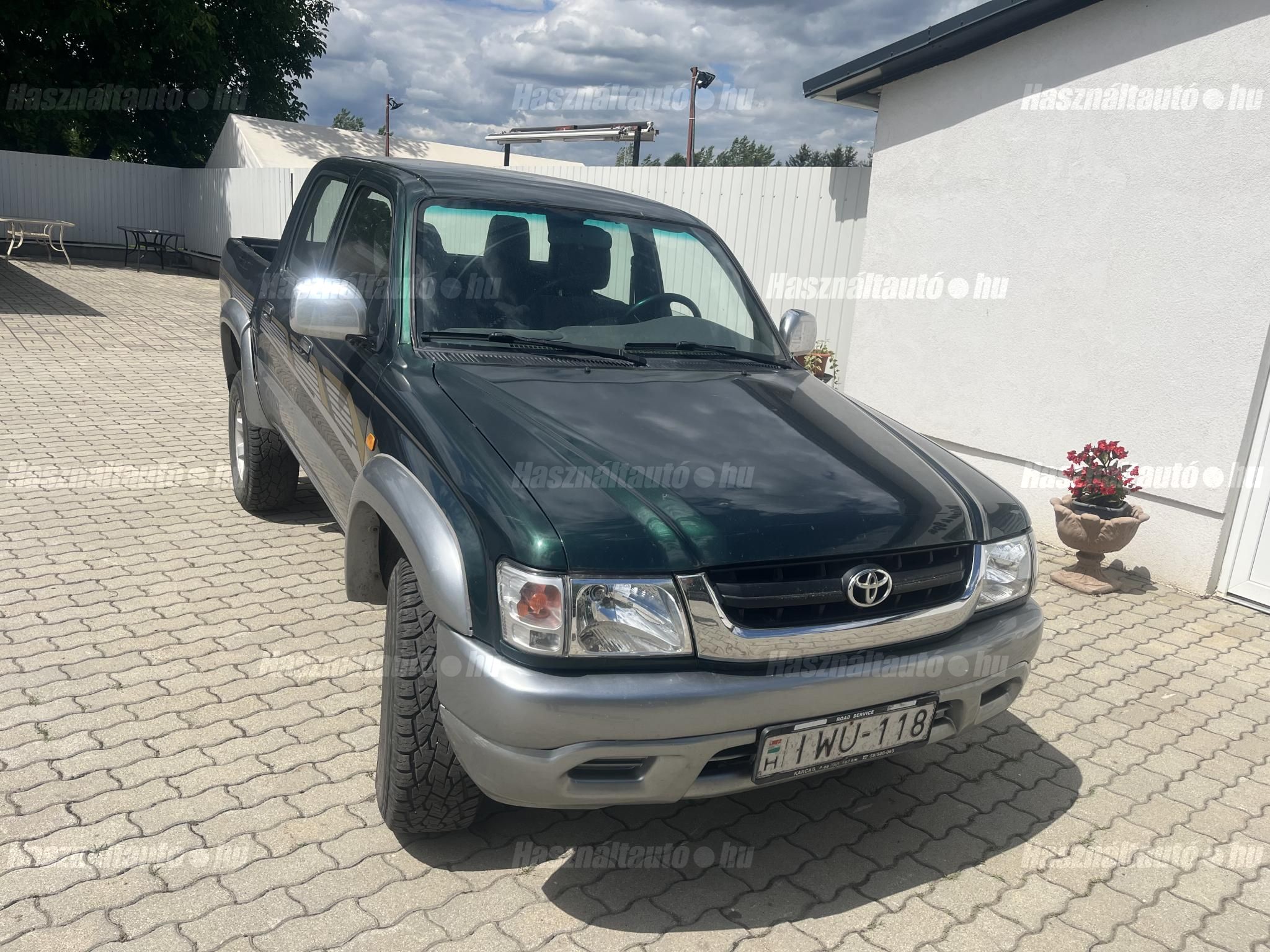 TOYOTA HILUX 2003/9 - 1