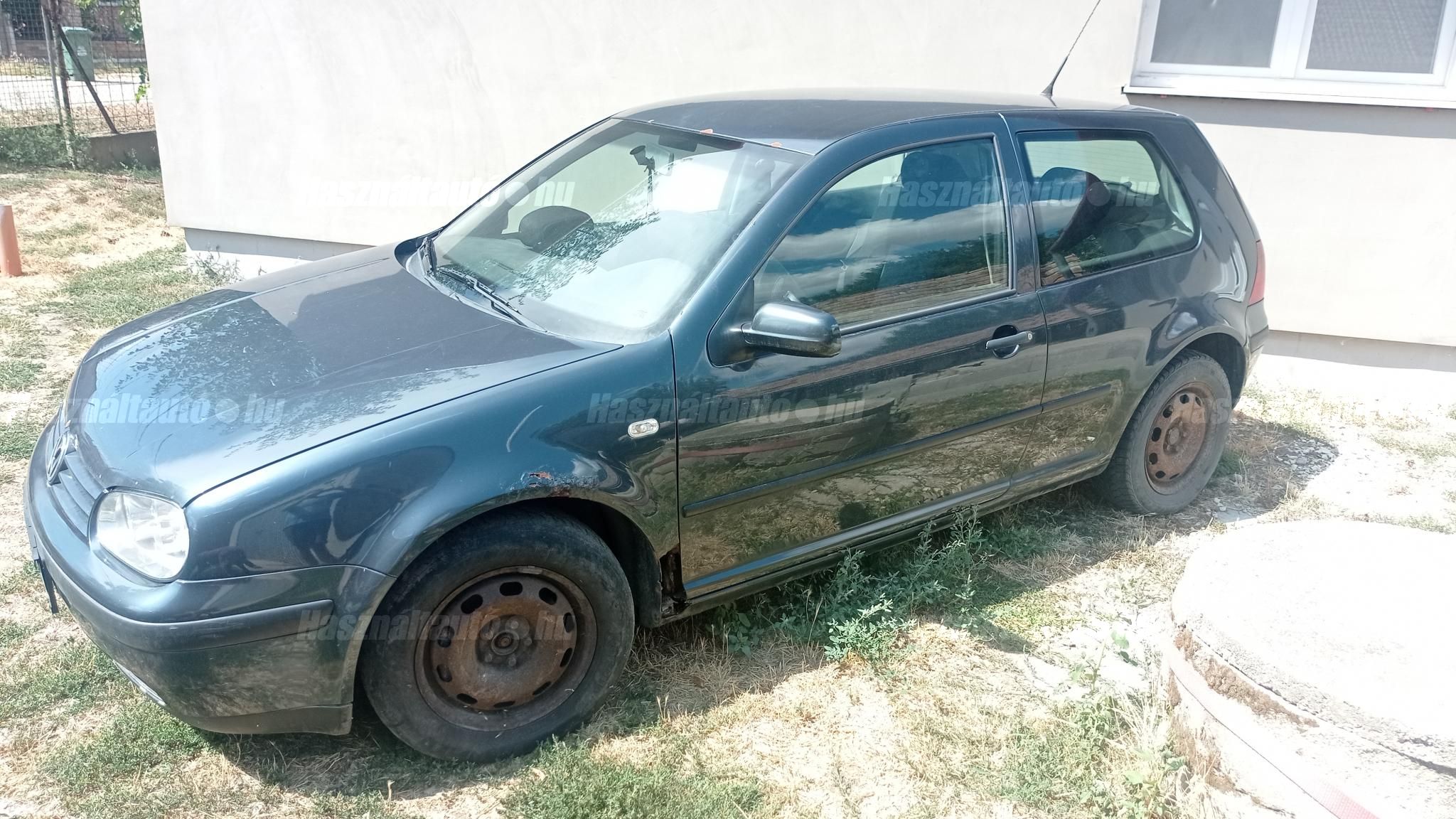 VOLKSWAGEN GOLF IV 2002/8 - 1