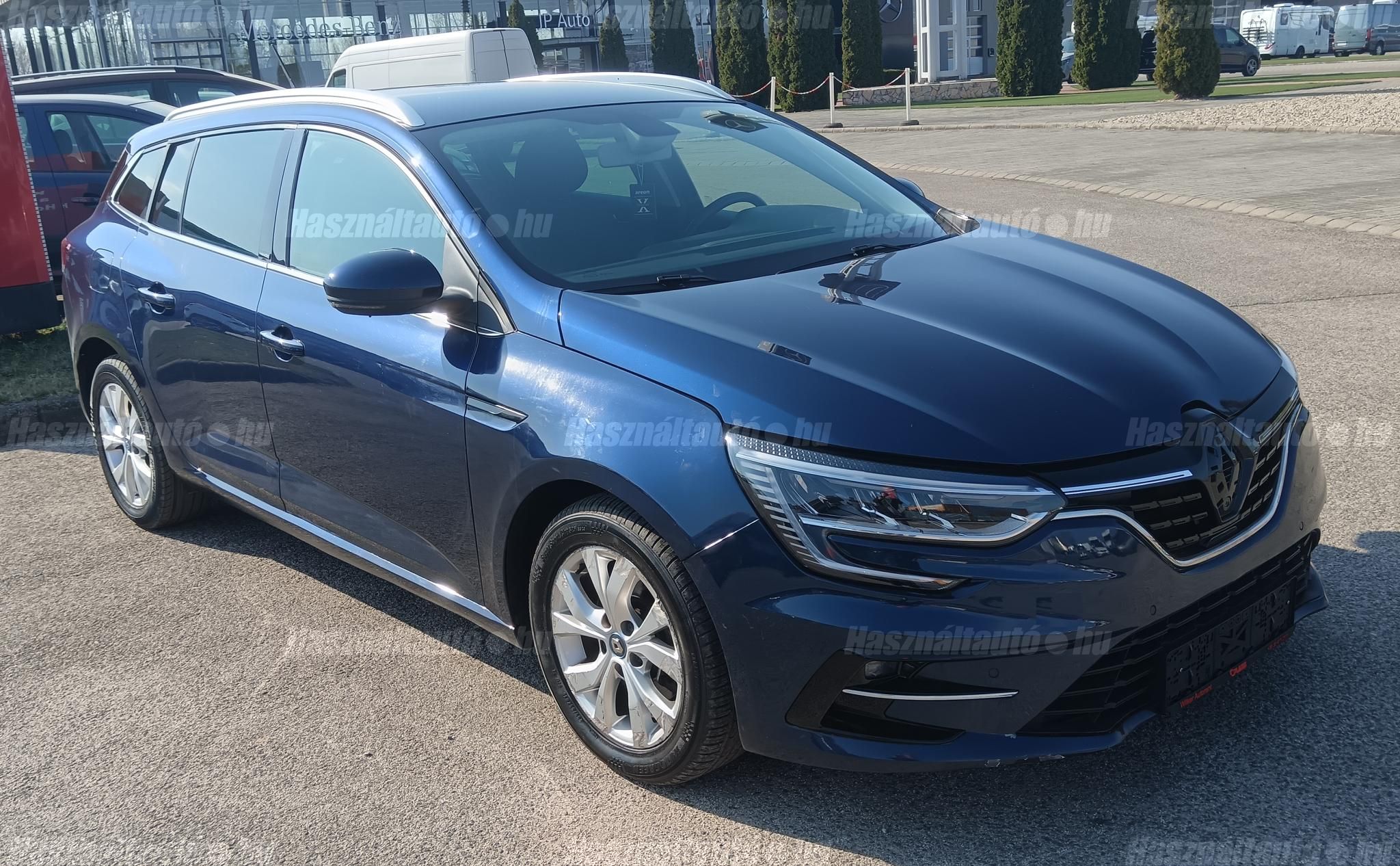 RENAULT MEGANE 2021/8 - 1