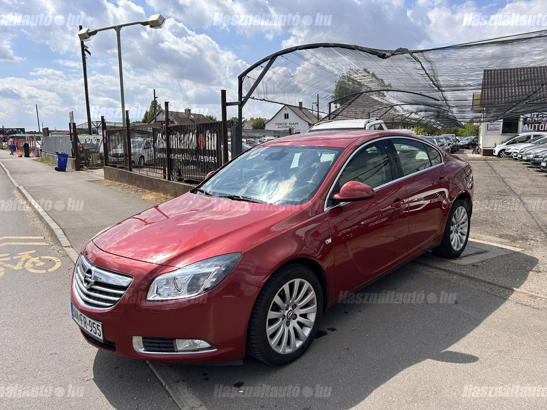 OPEL INSIGNIA 2009/3 - 1