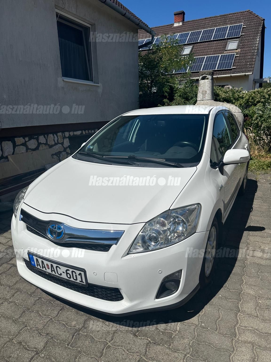 TOYOTA AURIS 2010/10 - 1