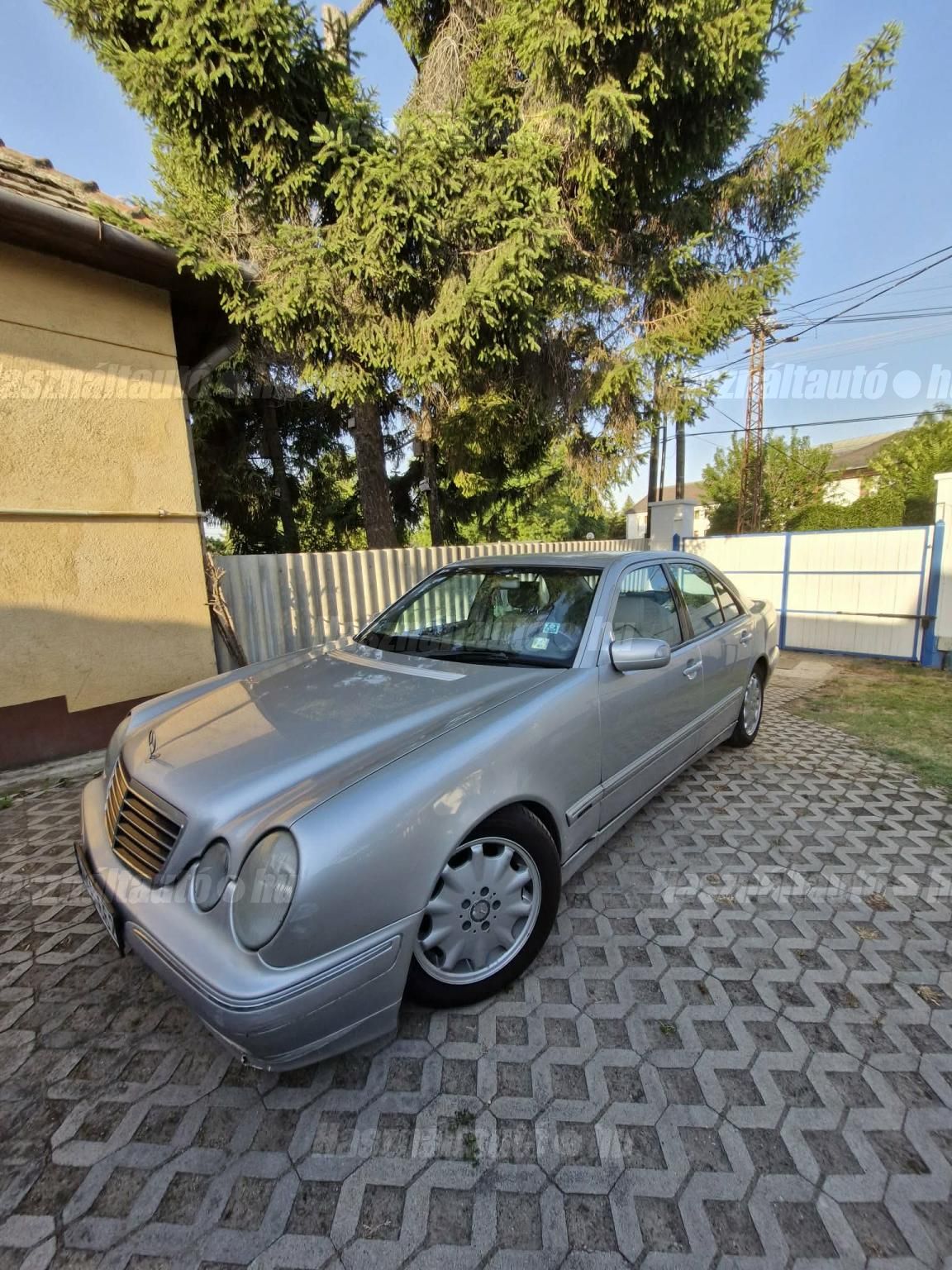 MERCEDES-BENZ E 270 2000/3 - 1