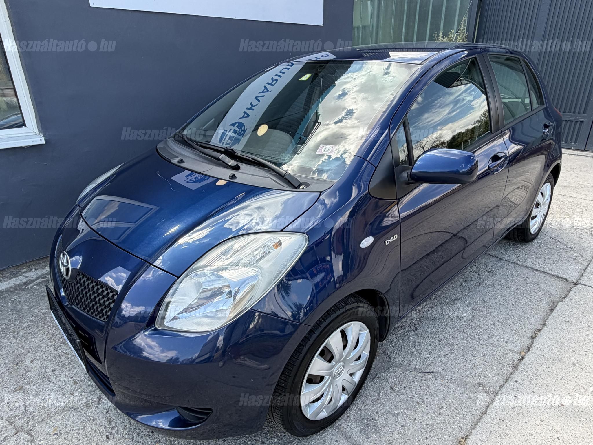 TOYOTA YARIS 2007/12 - 1