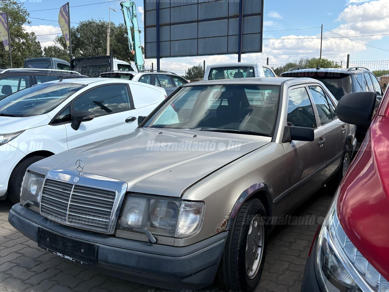 MERCEDES-BENZ W 124 1987/4 - 1