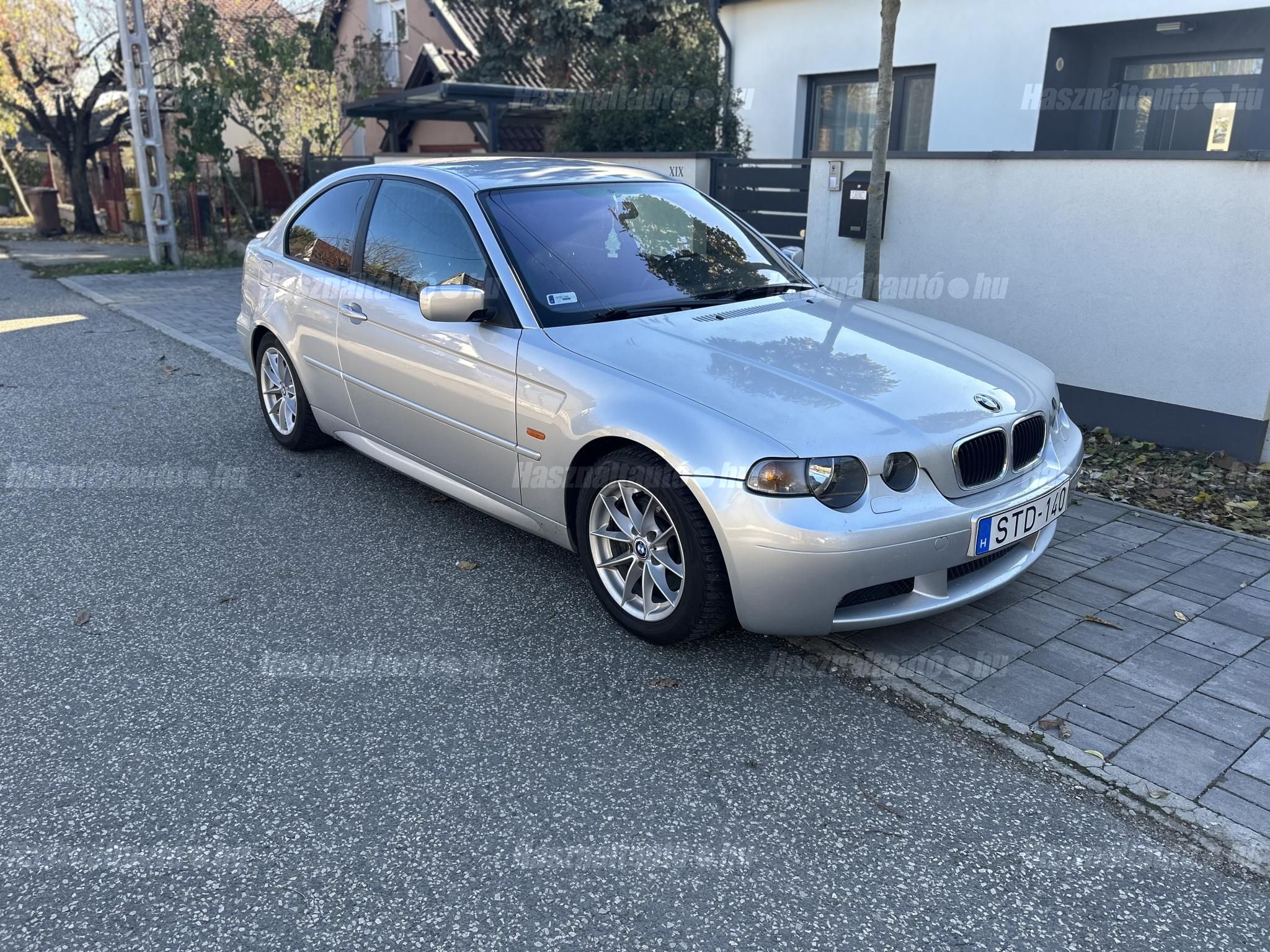 BMW 325 2002/7 - 1