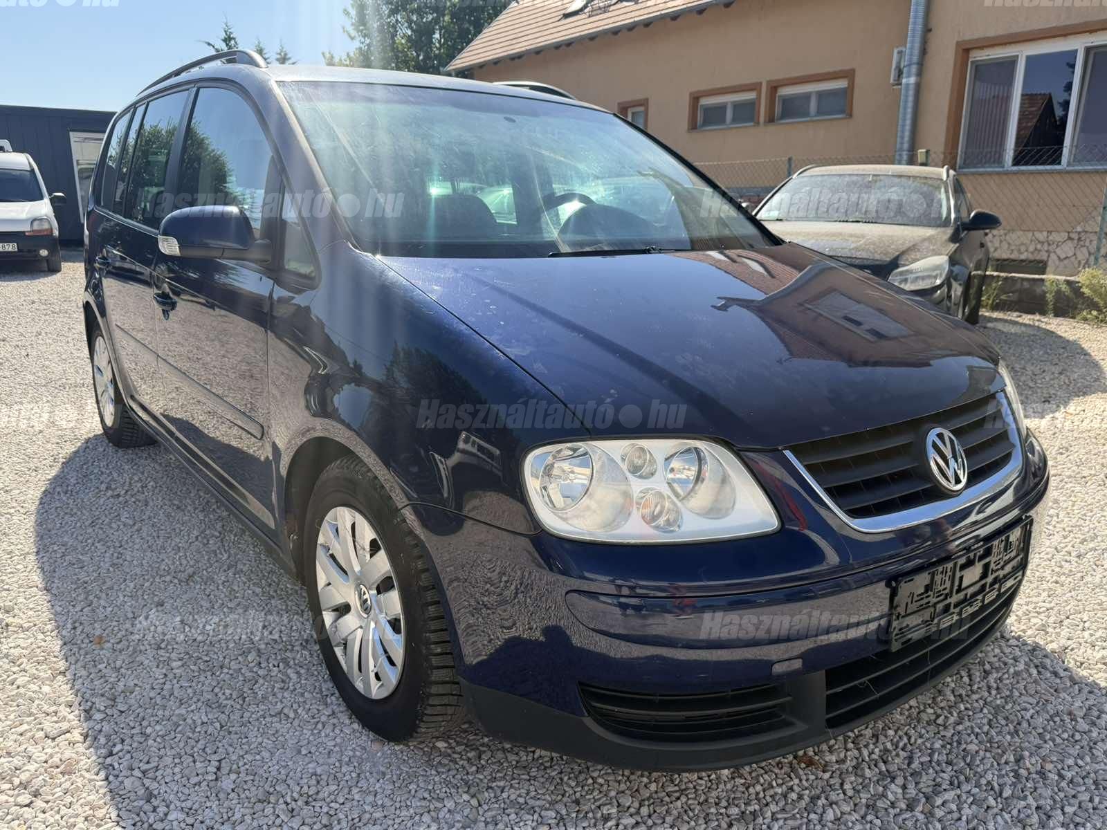 VOLKSWAGEN TOURAN 2005 - 1