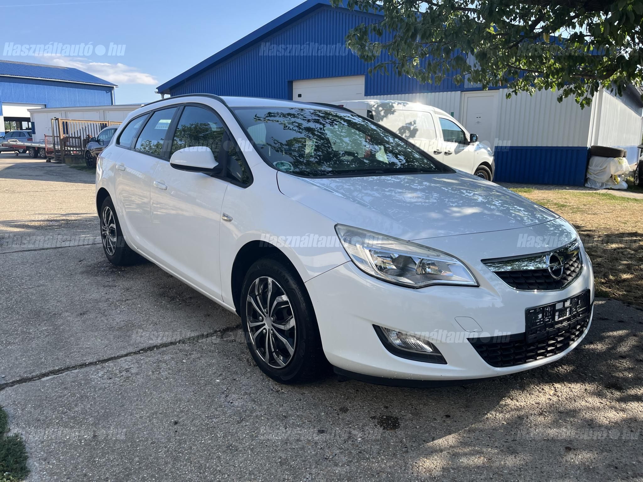 OPEL ASTRA J 2012/5 - 1