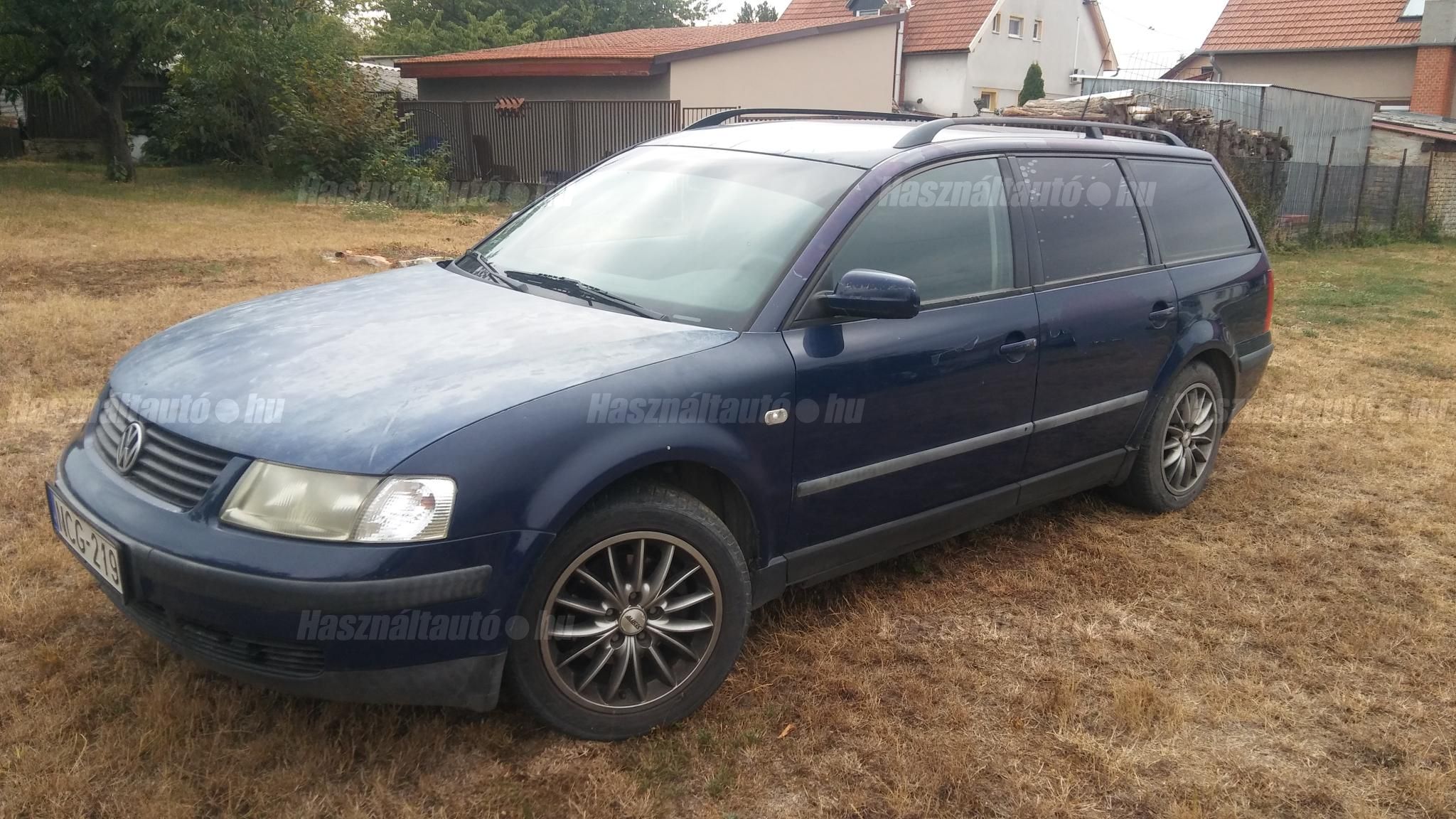 VOLKSWAGEN PASSAT 1999/8 - 1