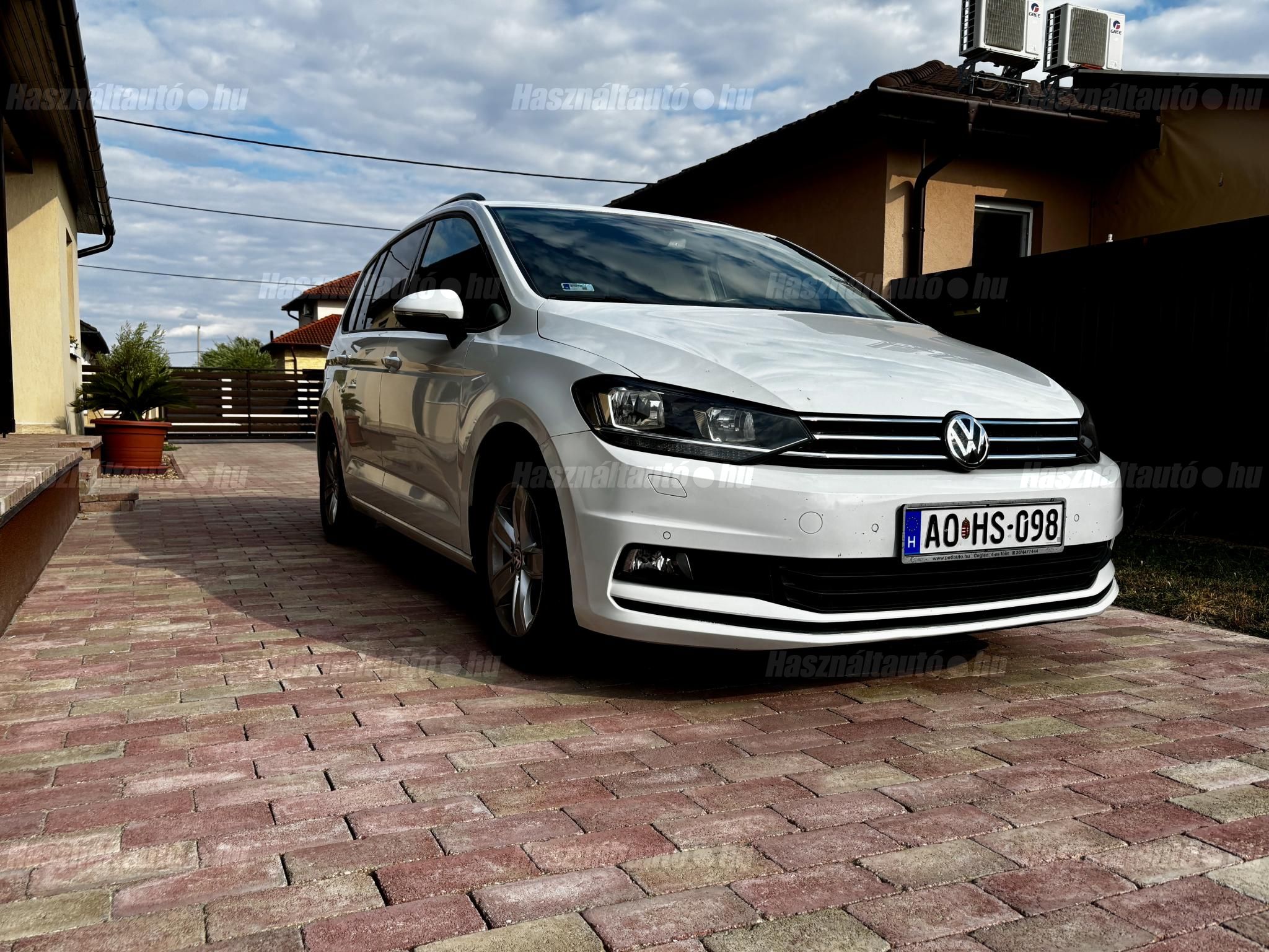 VOLKSWAGEN TOURAN 2019/8 - 1