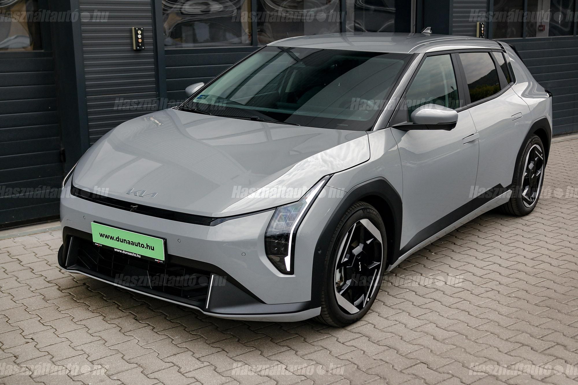KIA EV4 2025/9 - 1