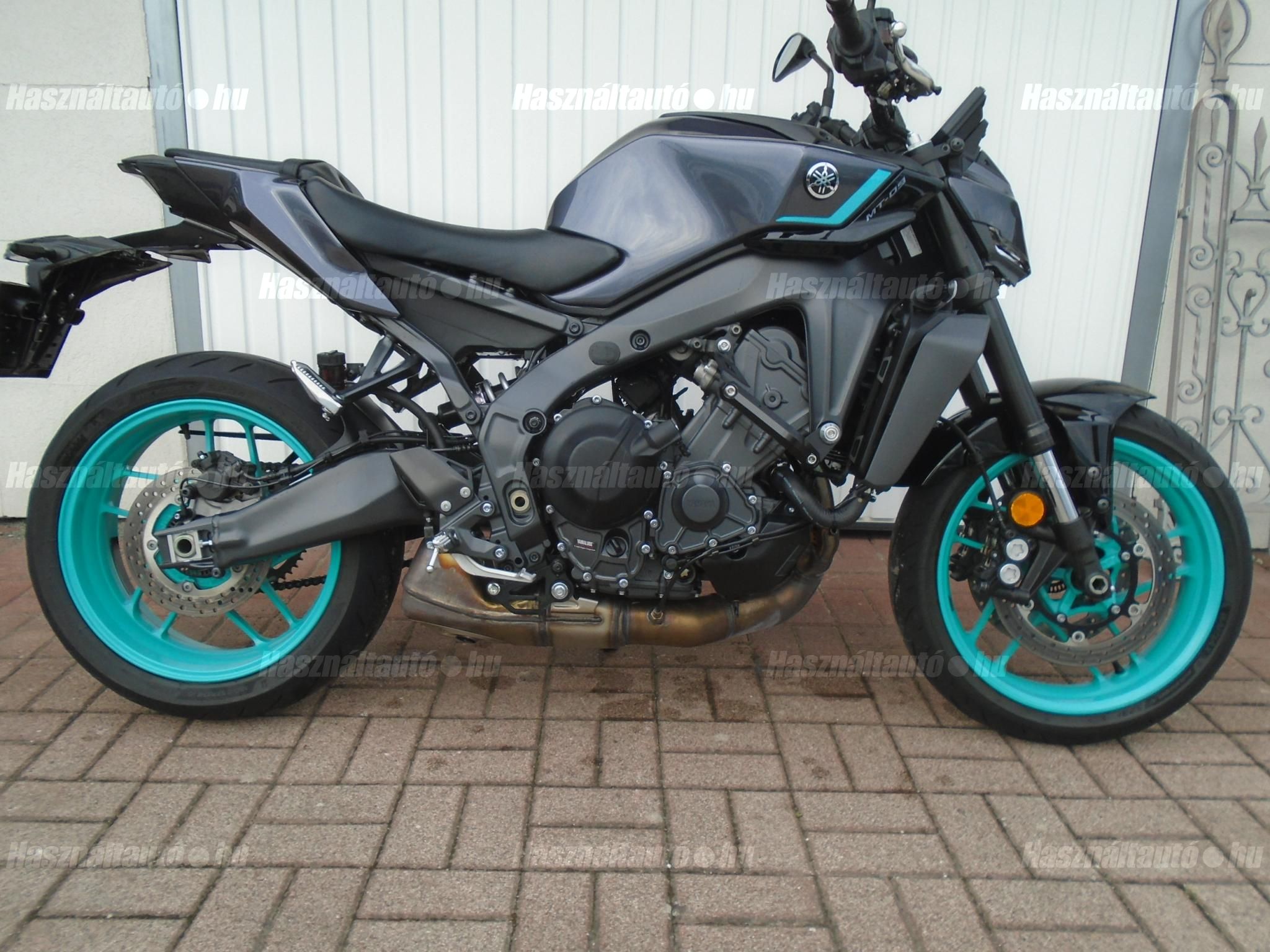 YAMAHA MT-09 2025/2 - 1