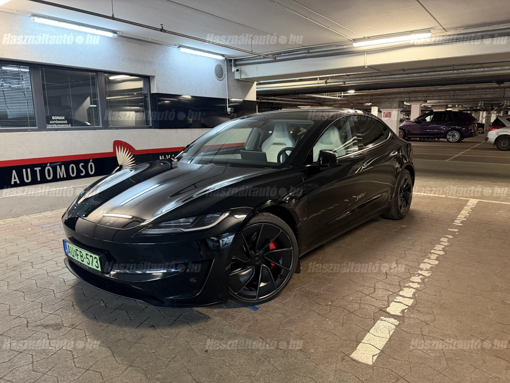 TESLA MODEL 3 2024/9 - 1