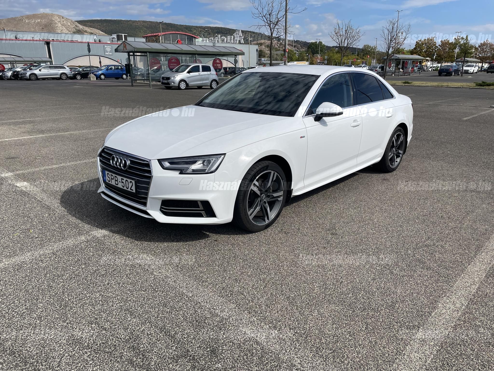 AUDI A4 2016/9 - 1