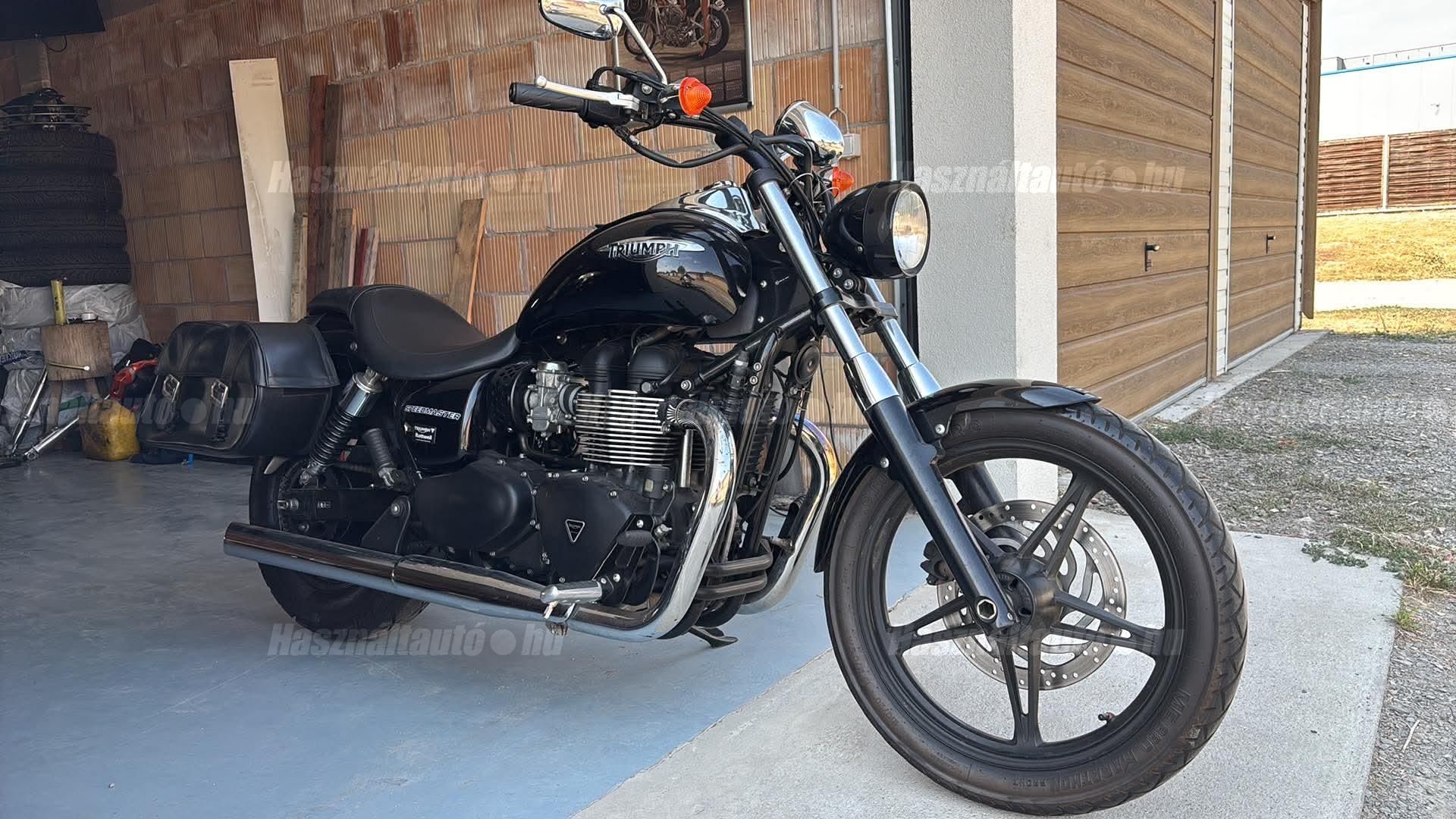 TRIUMPH SPEEDMASTER 2017/8 - 1