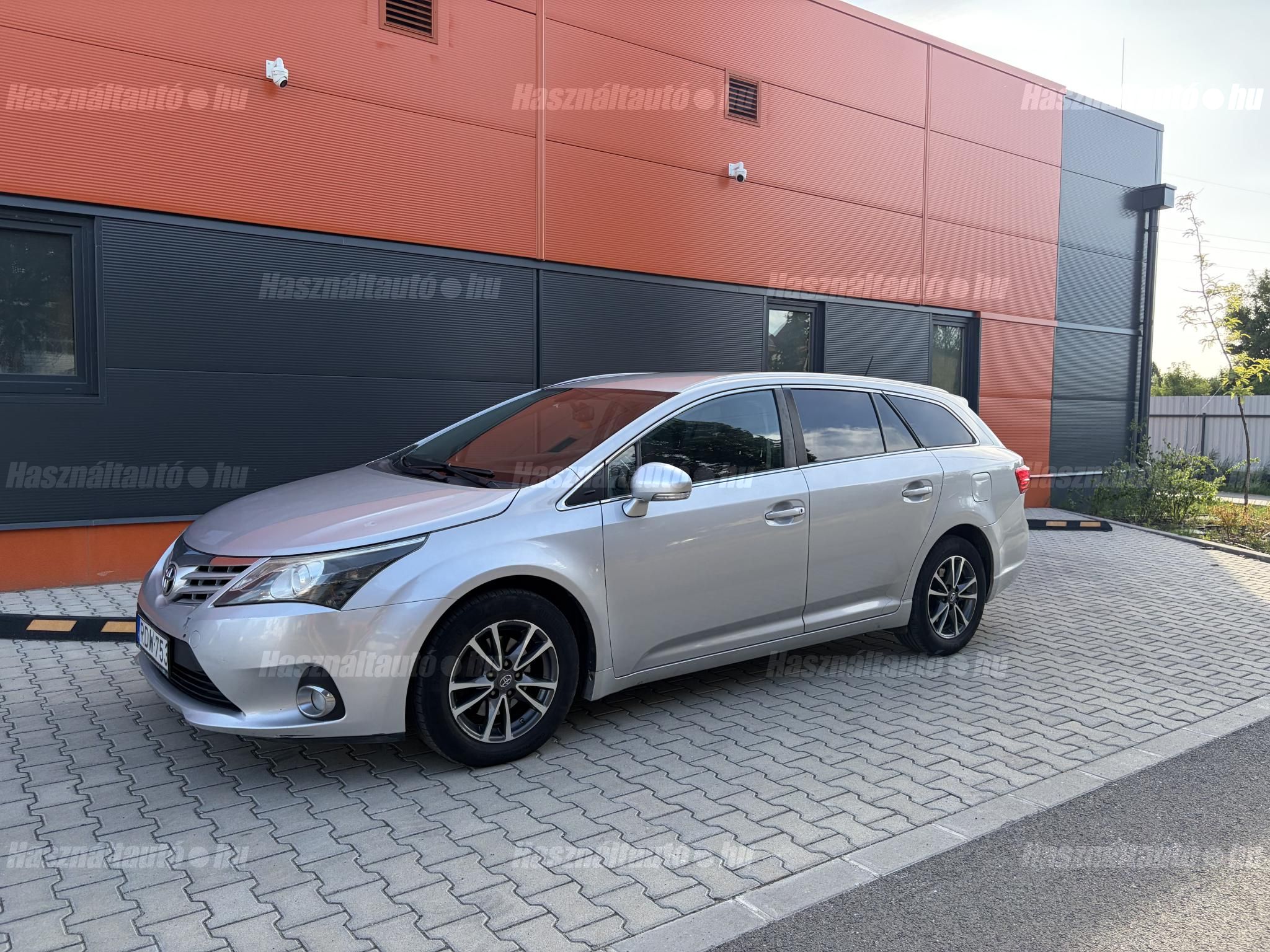TOYOTA AVENSIS 2015/3 - 1