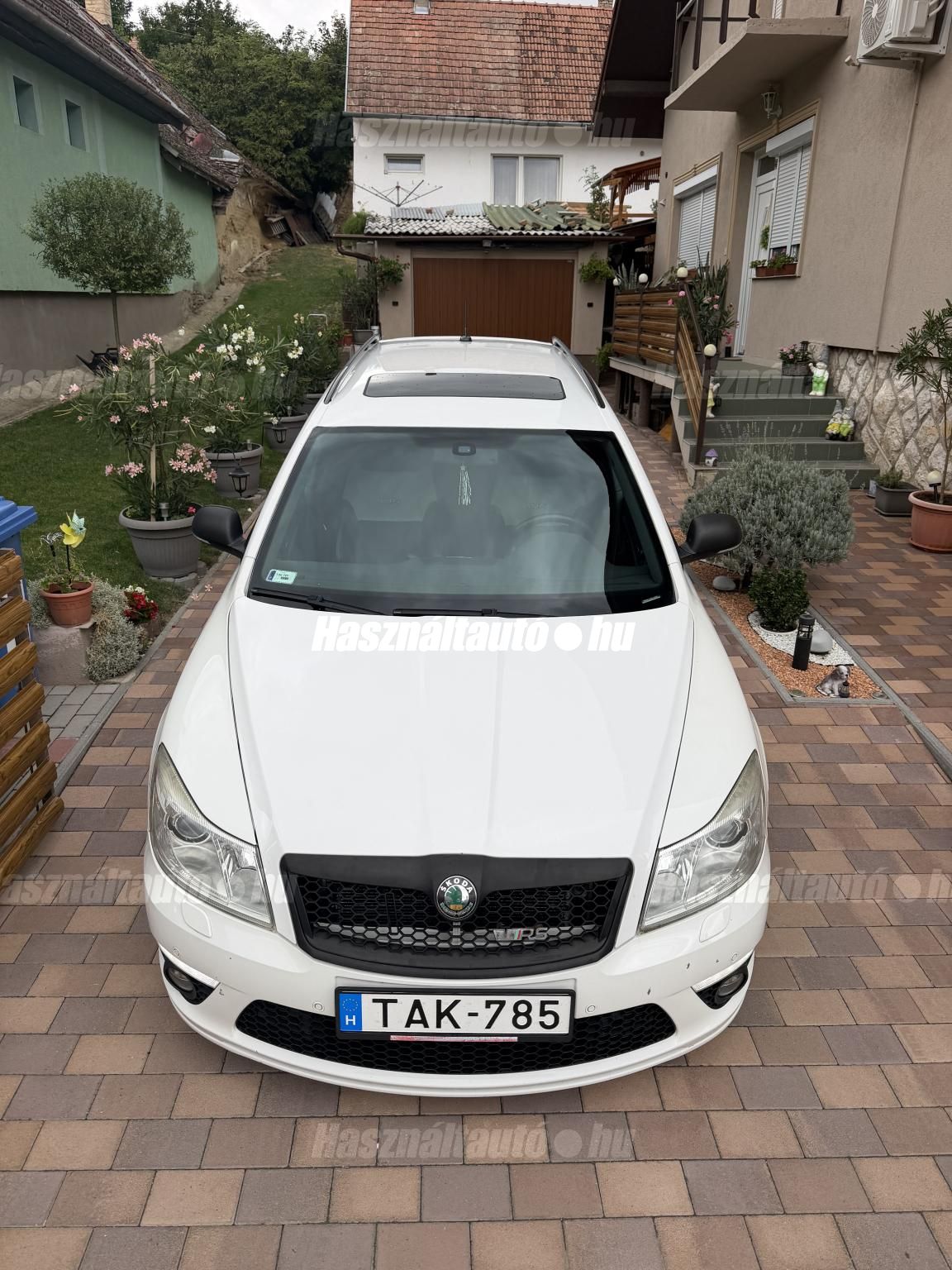 SKODA OCTAVIA 2011/8 - 1