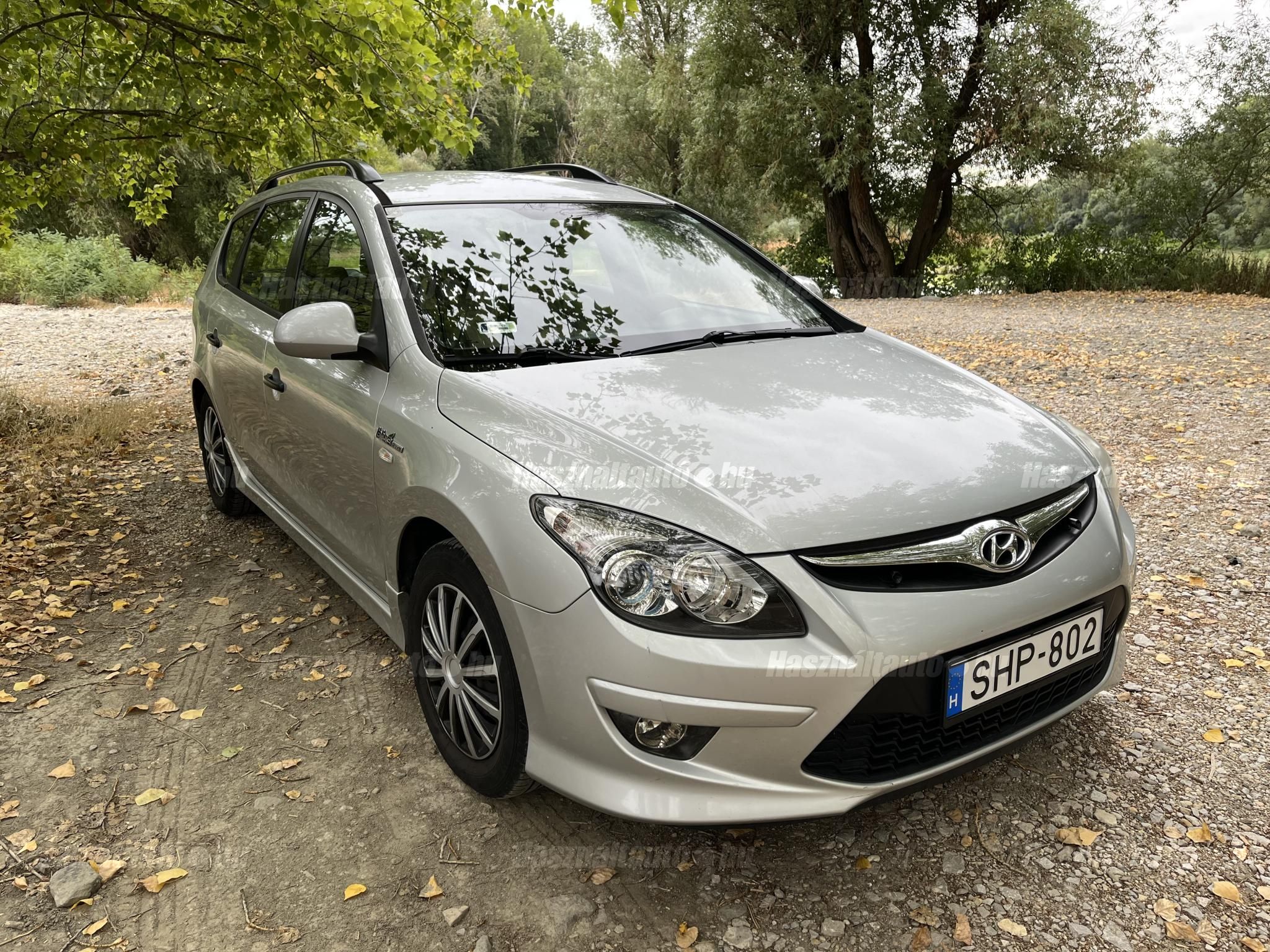 HYUNDAI I30 2010/5 - 1
