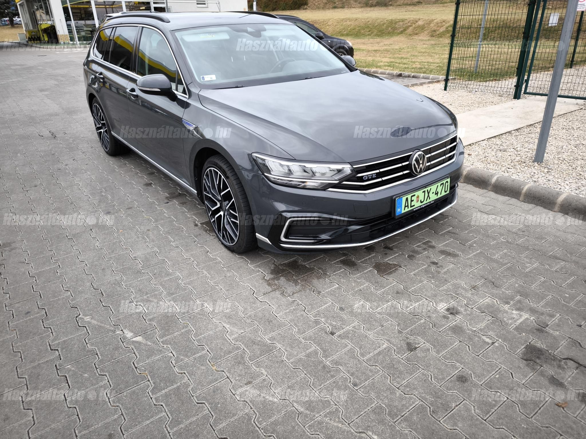 VOLKSWAGEN PASSAT 2021 - 1