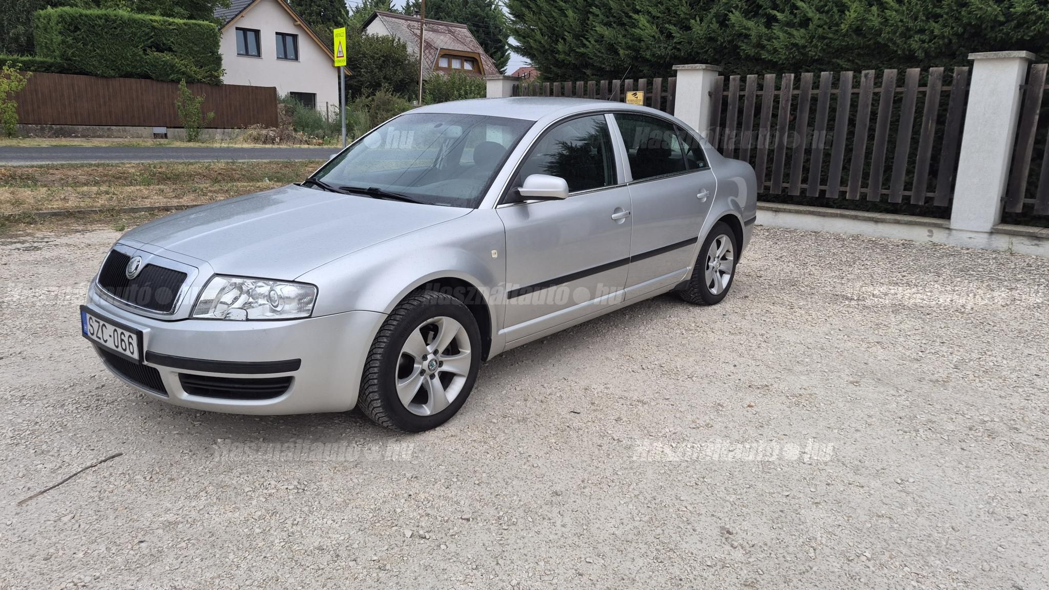 SKODA SUPERB 2007/12 - 1