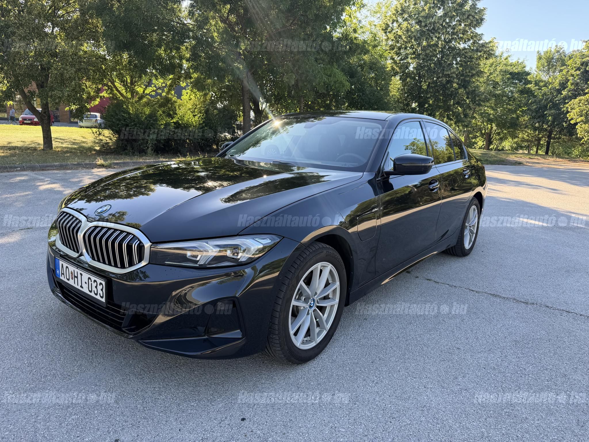 BMW 330 2023/12 - 1