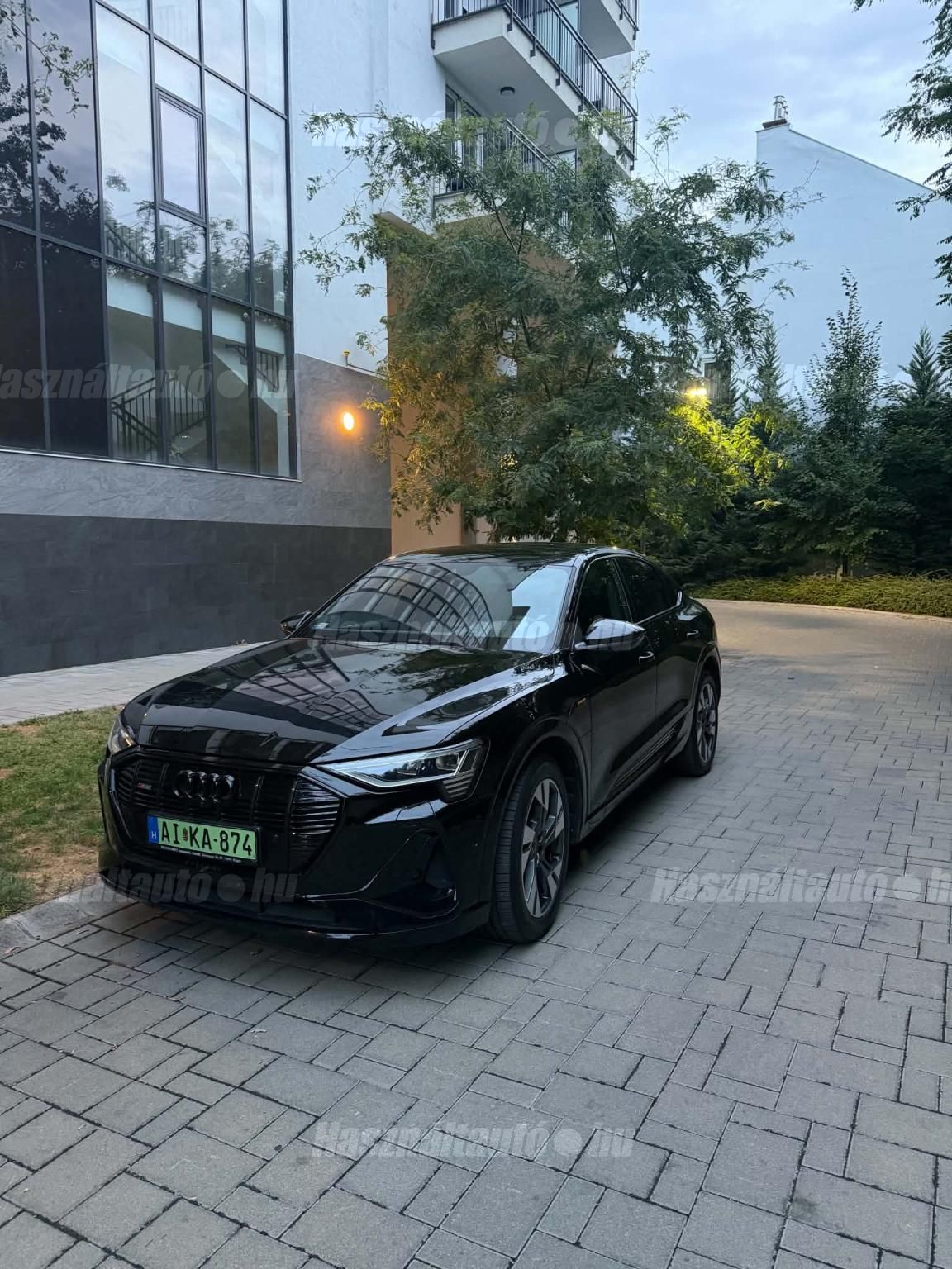 AUDI E-TRON 2021/11 - 1