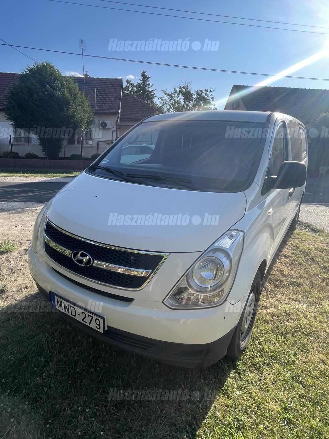 HYUNDAI H-1 2010/6 - 1
