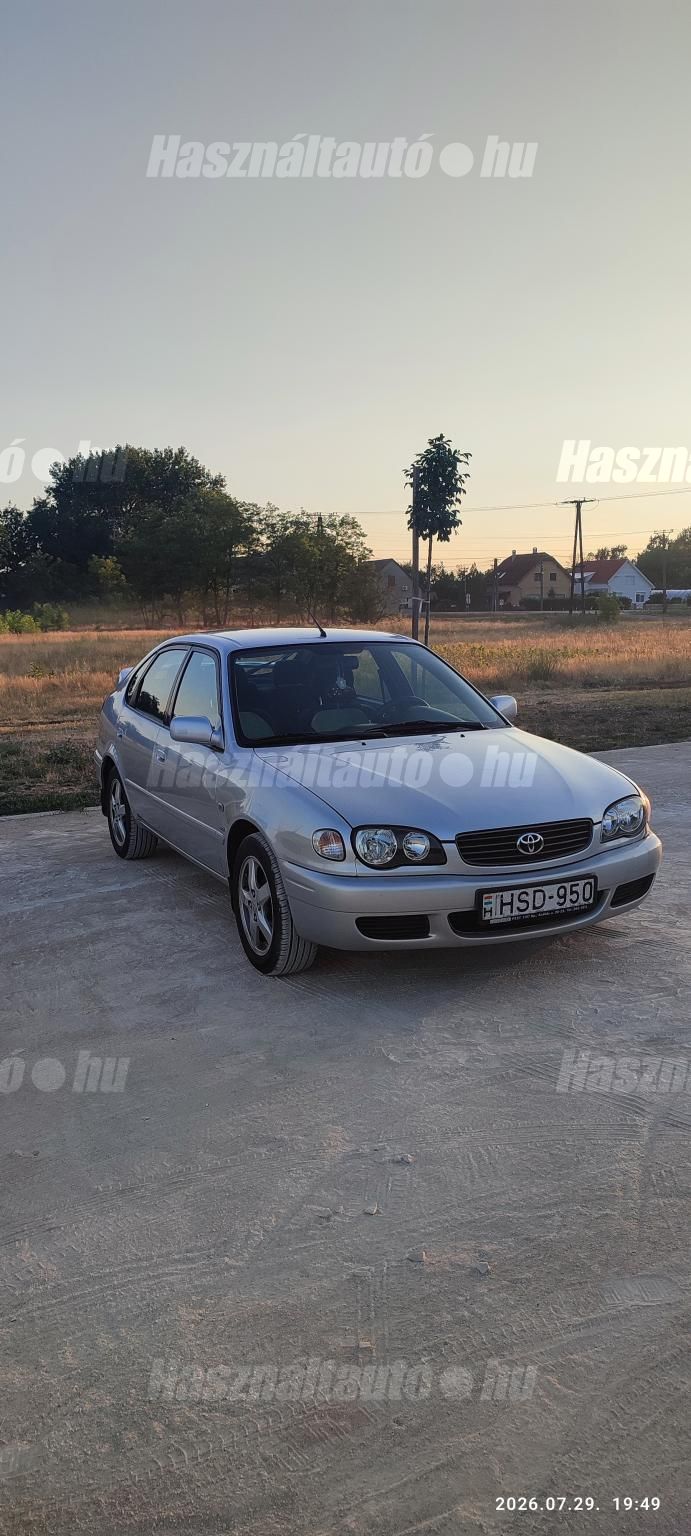TOYOTA COROLLA 2001/6 - 1