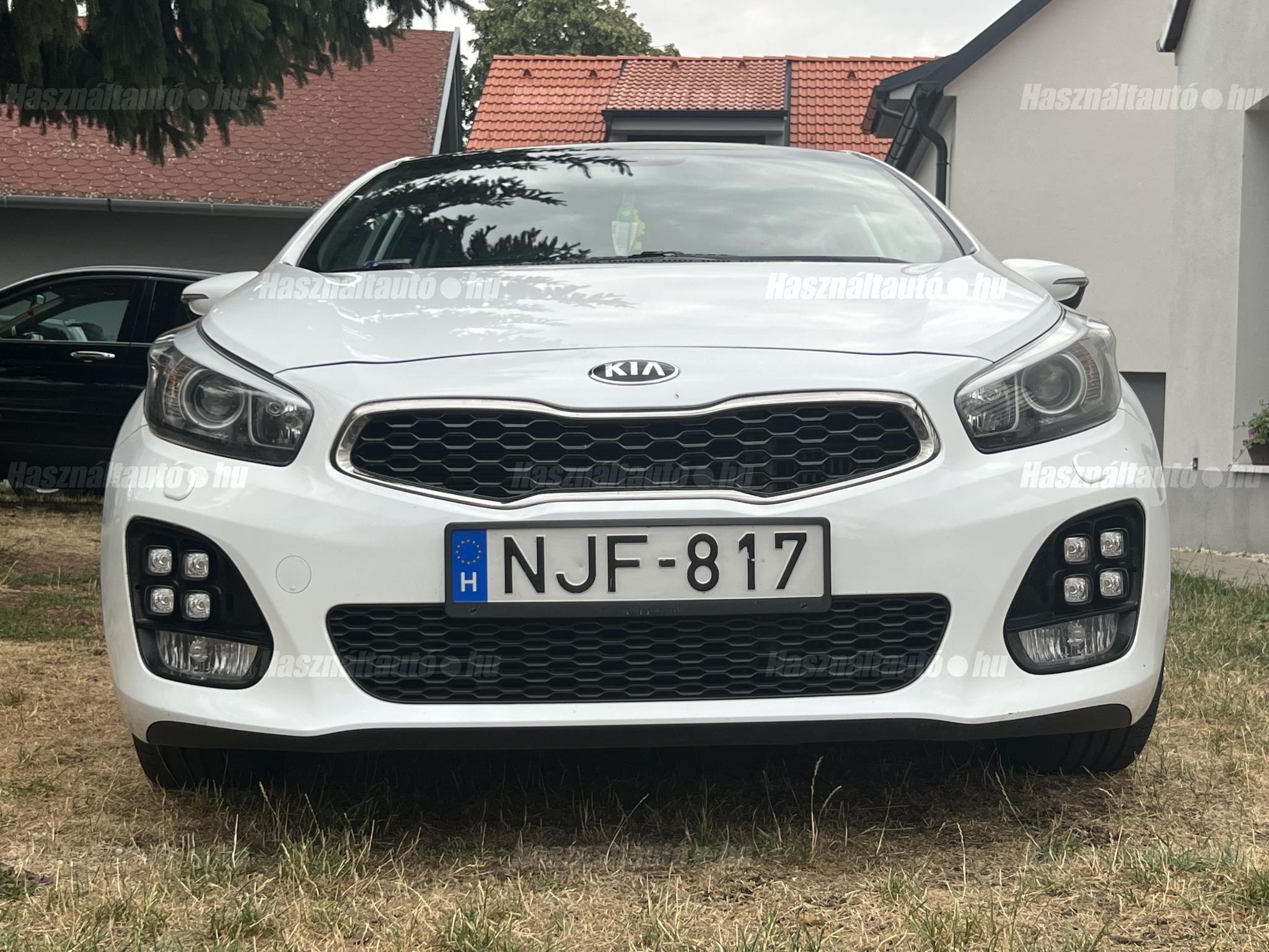 KIA CEE'D 2015 - 1