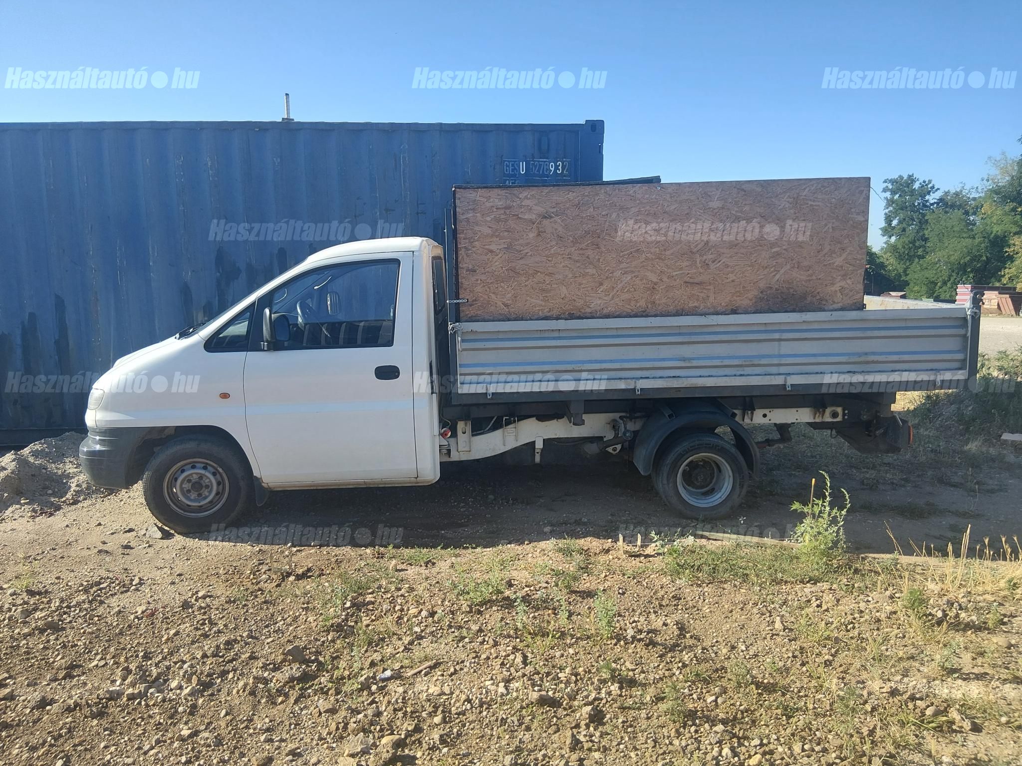 HYUNDAI H-1 2002/11 - 1