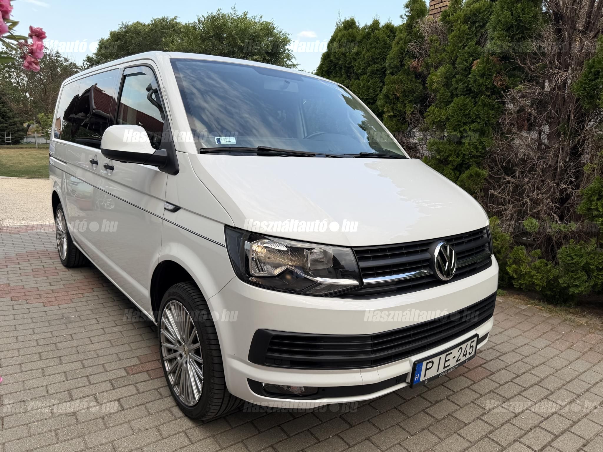 VOLKSWAGEN CARAVELLE 2017/9 - 1