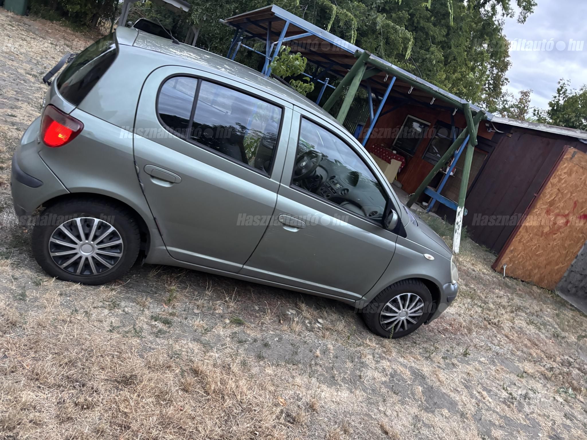 TOYOTA YARIS 2003/10 - 1