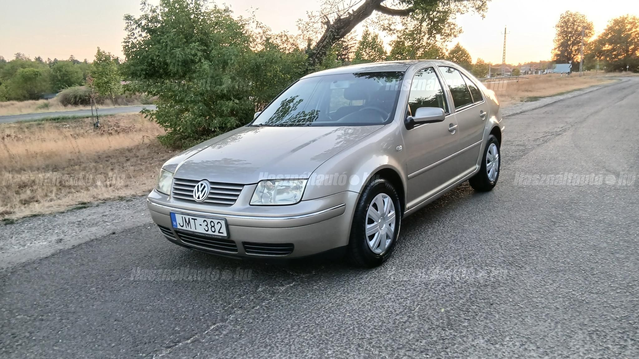 VOLKSWAGEN BORA 2004/11 - 1