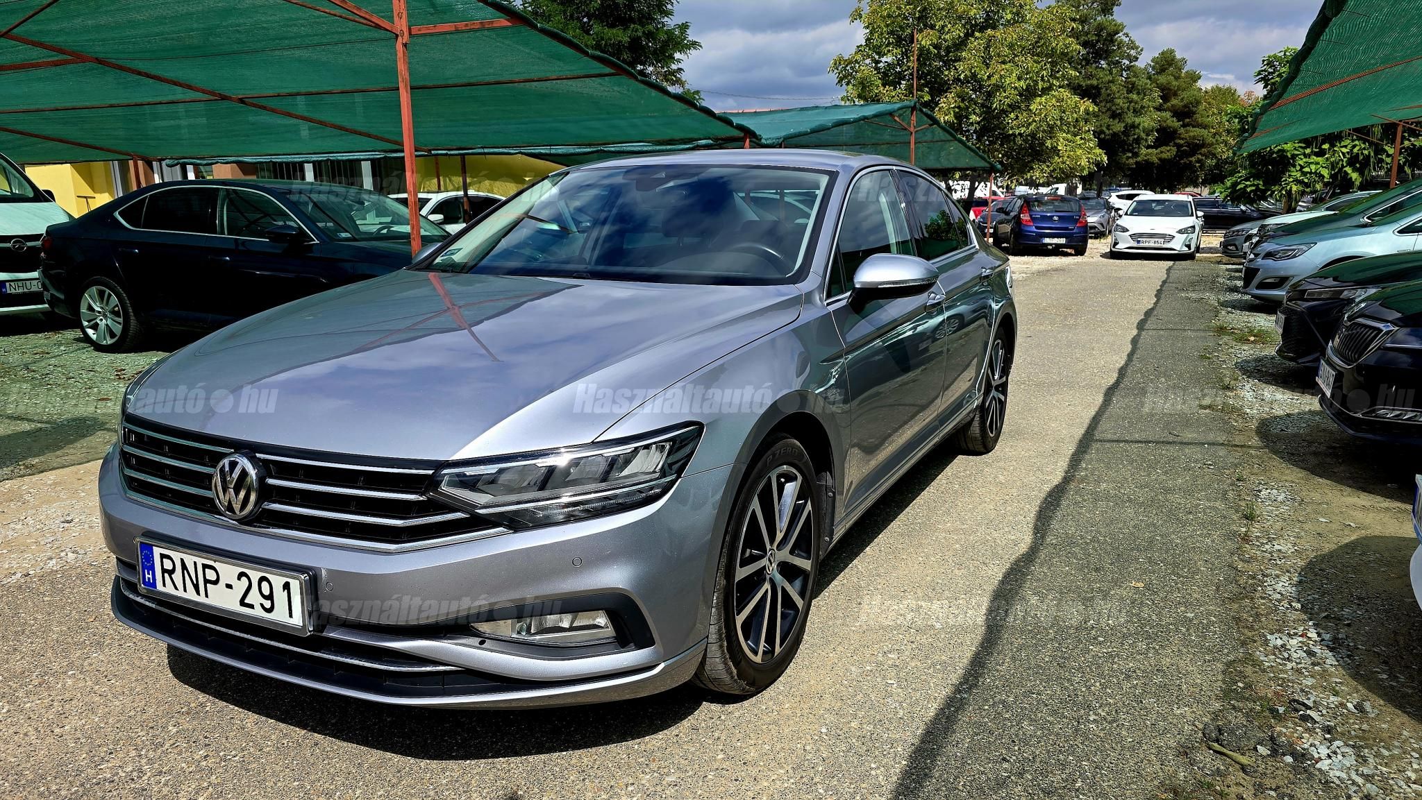VOLKSWAGEN PASSAT 2020/2 - 1