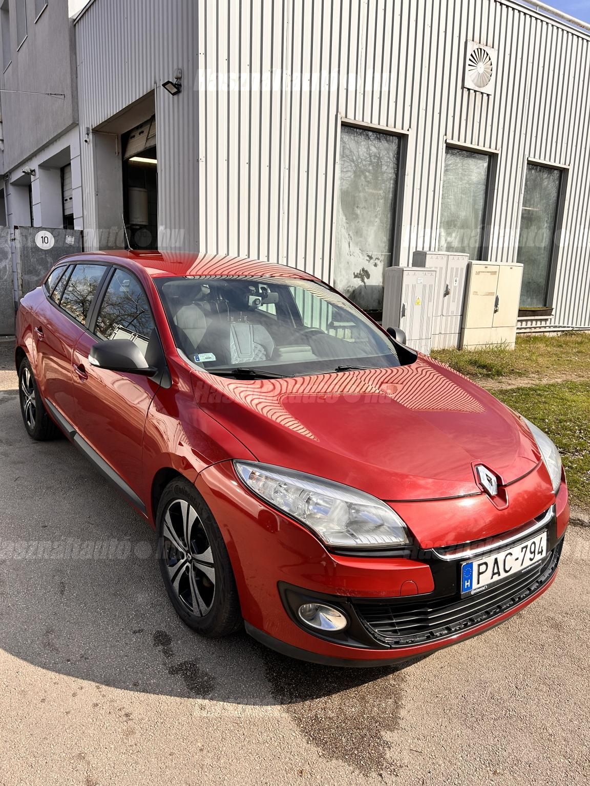 RENAULT MEGANE 2013/6 - 1